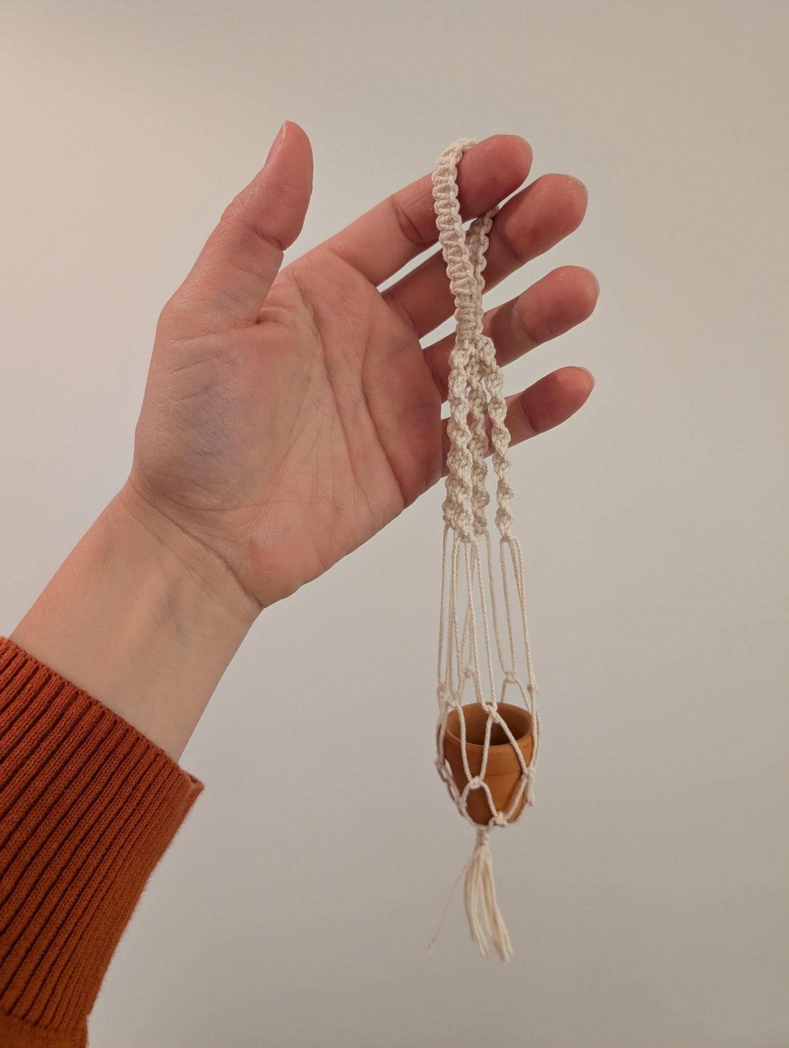 Mini-macrame - image 2 - student project