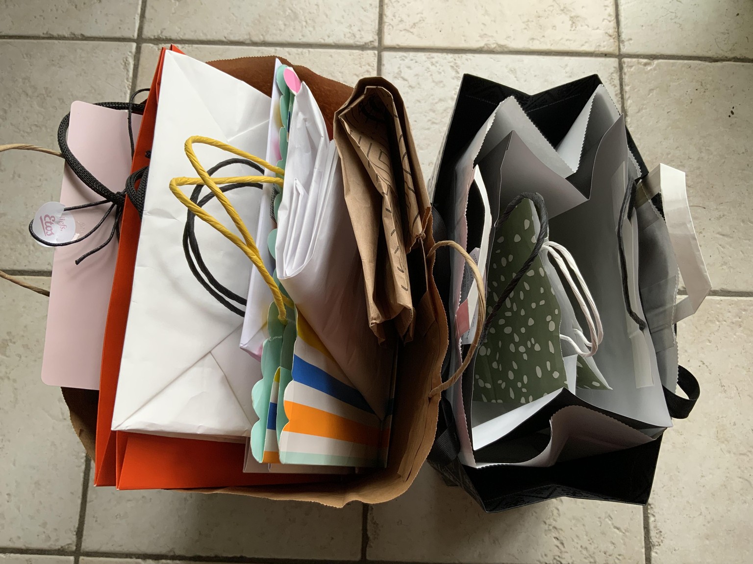 Marjon makes sketchbooks - image 2 - student project