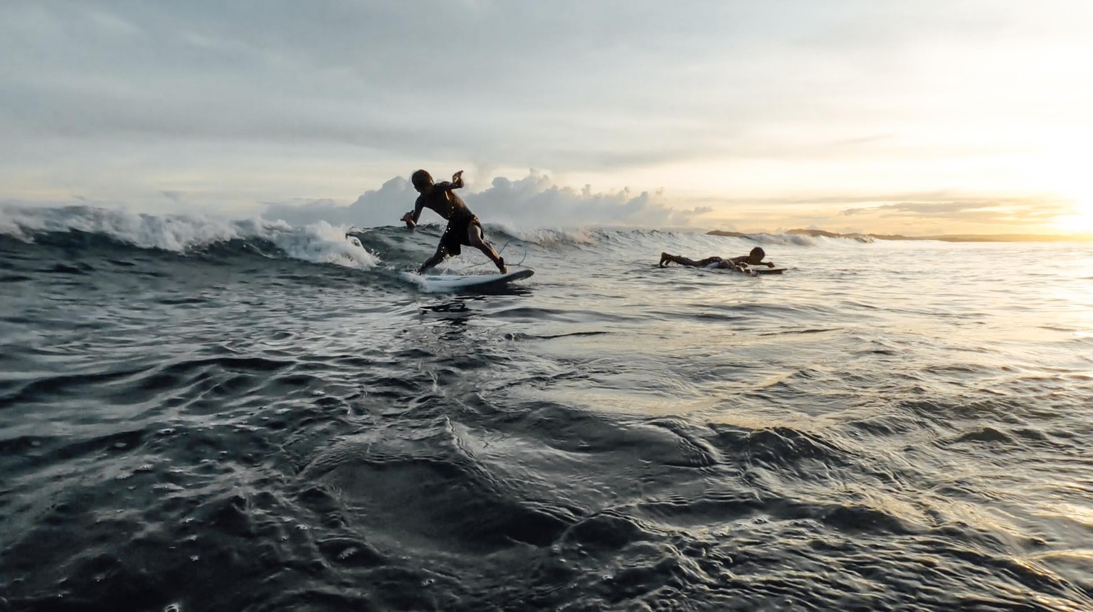 When you live in a surf paradise without a surfboard - image 1 - student project