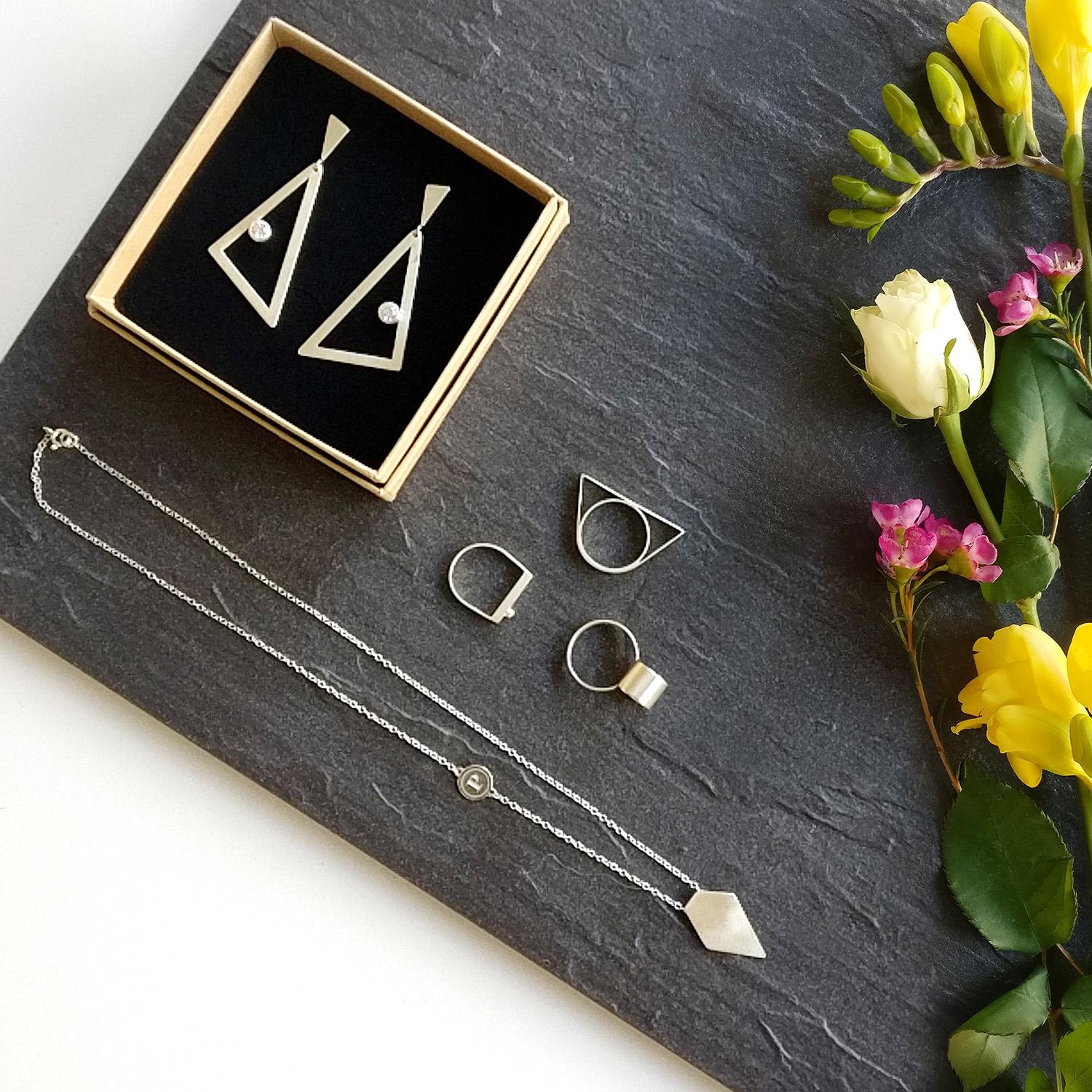 Flowers with jewelry - image 4 - student project