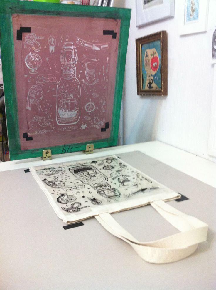 Screen printing Exposing design - image 1 - student project