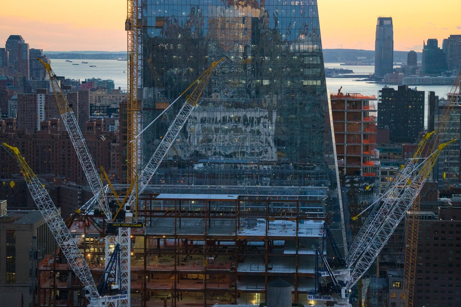 Hell's Kitchen, NYC - image 9 - student project