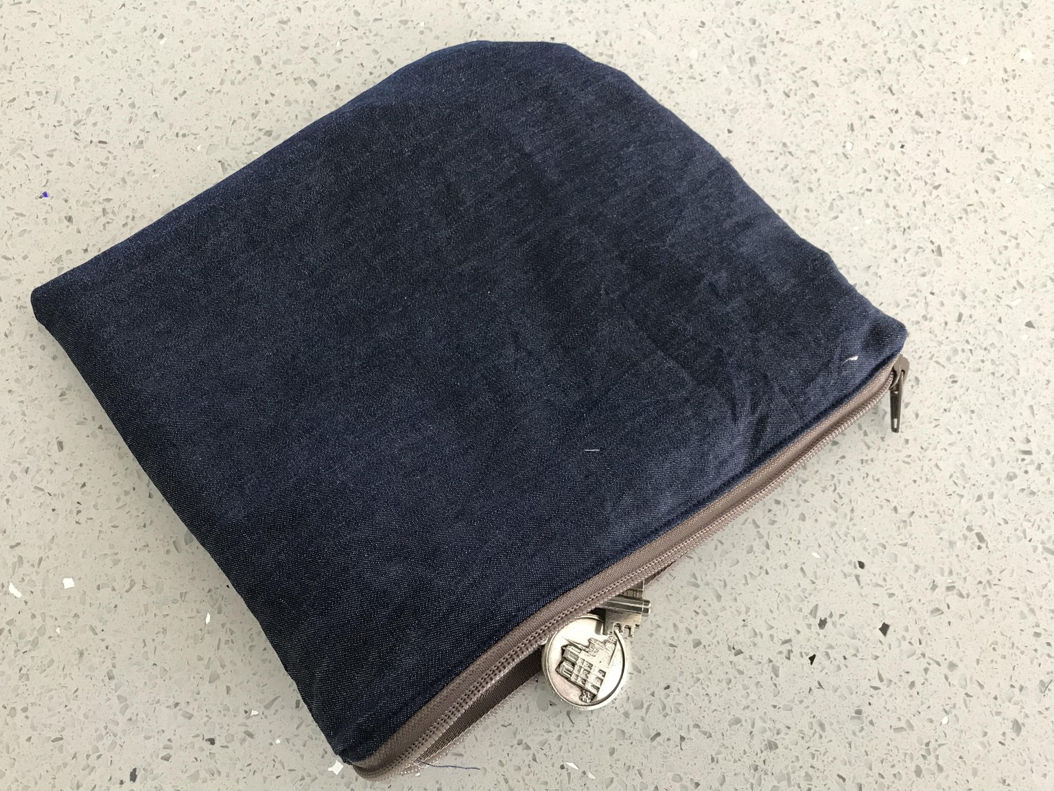 Little zipper bag - image 1 - student project