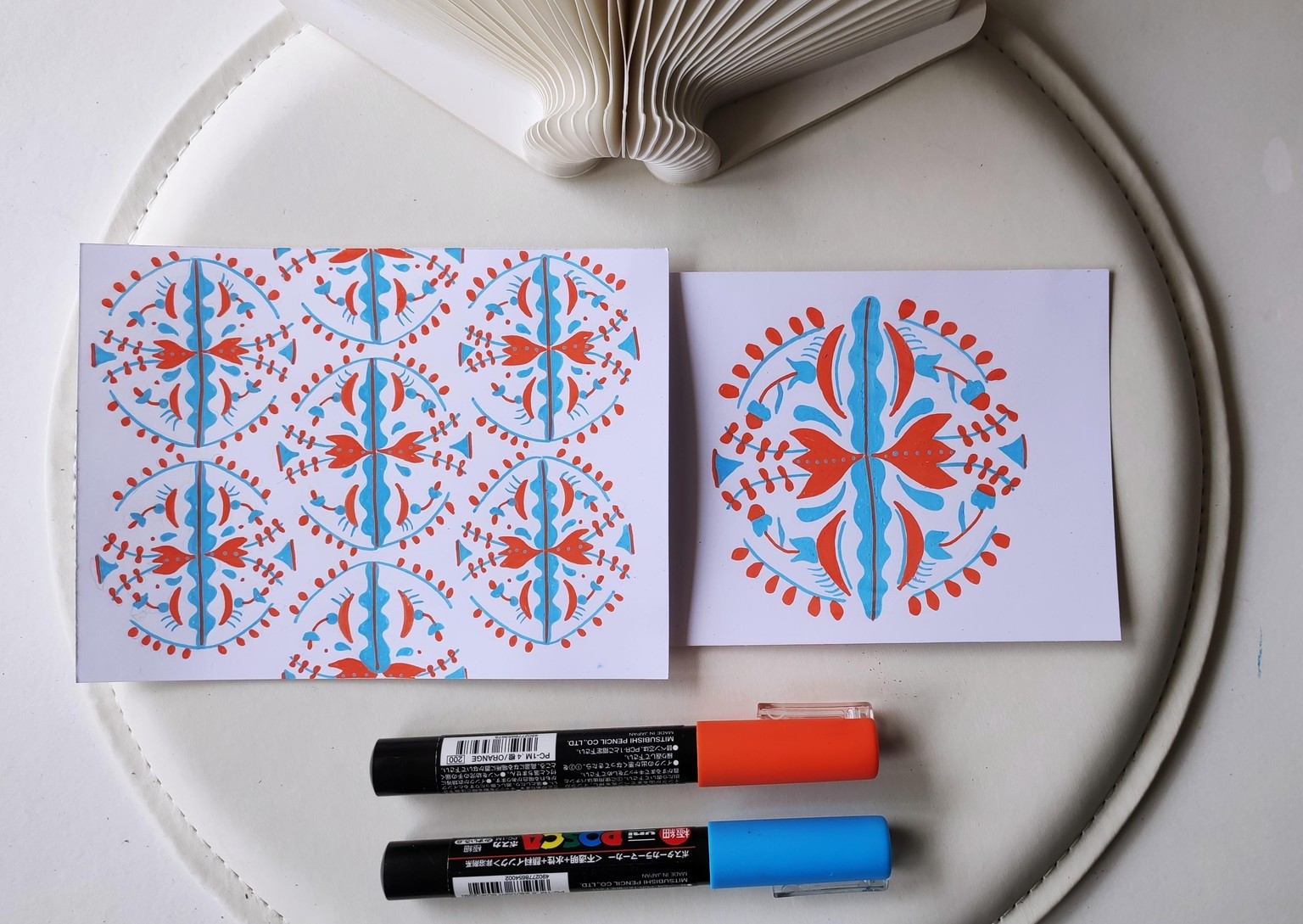 Floral pattern - POSCA - image 1 - student project