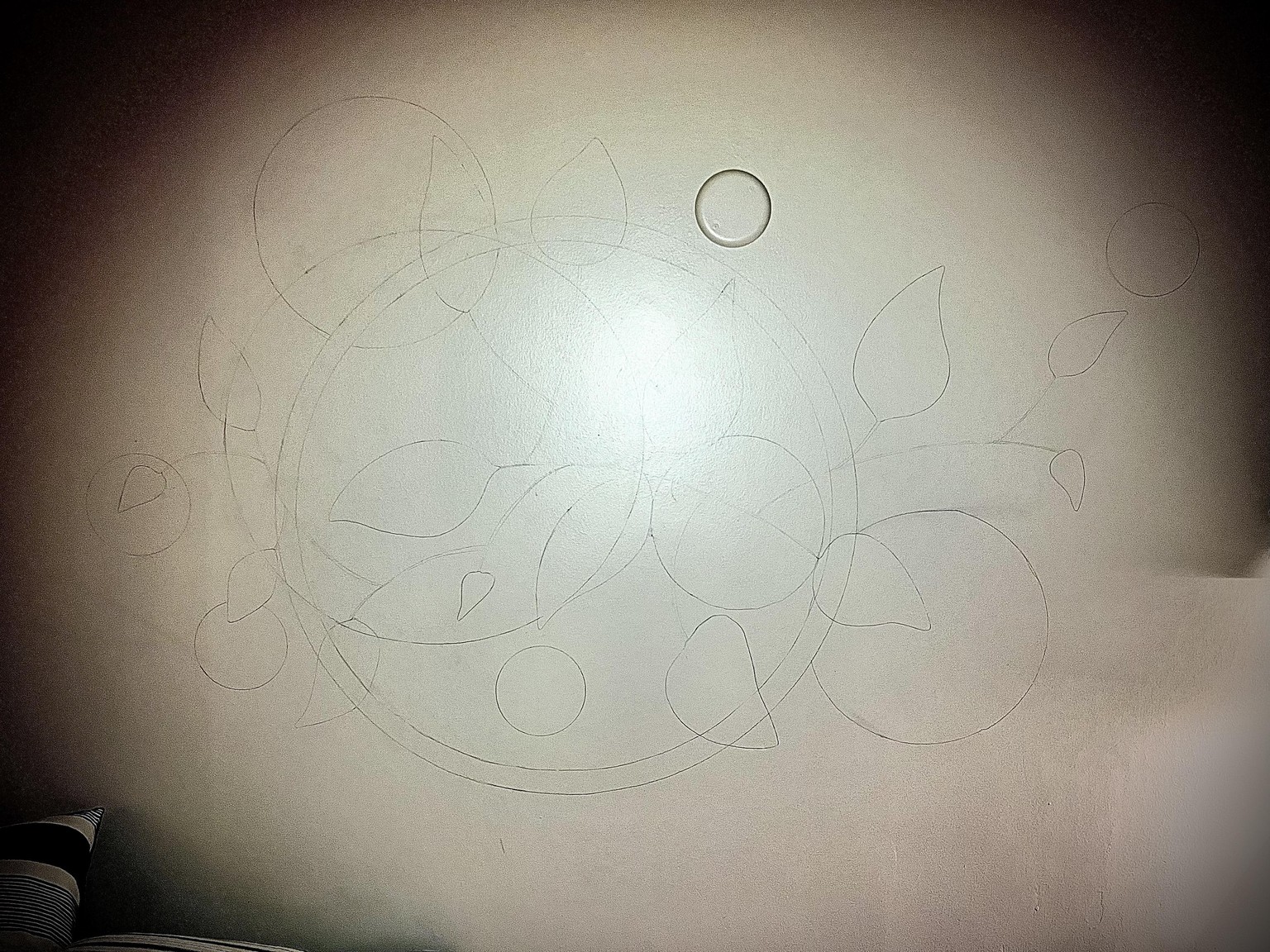 Living room Mural - image 6 - student project