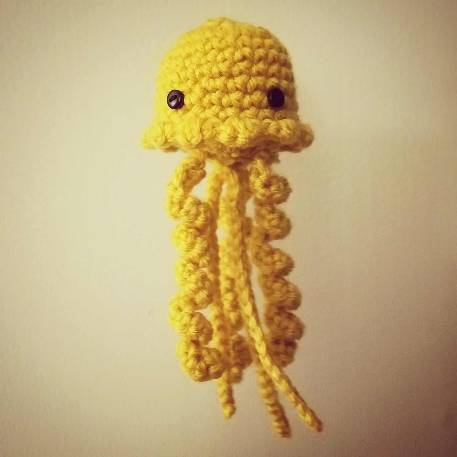 Crocheted Jellyfish! - image 1 - student project