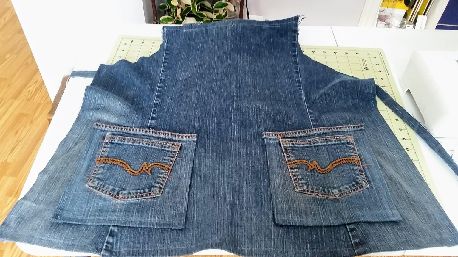 Modified Apron - image 1 - student project