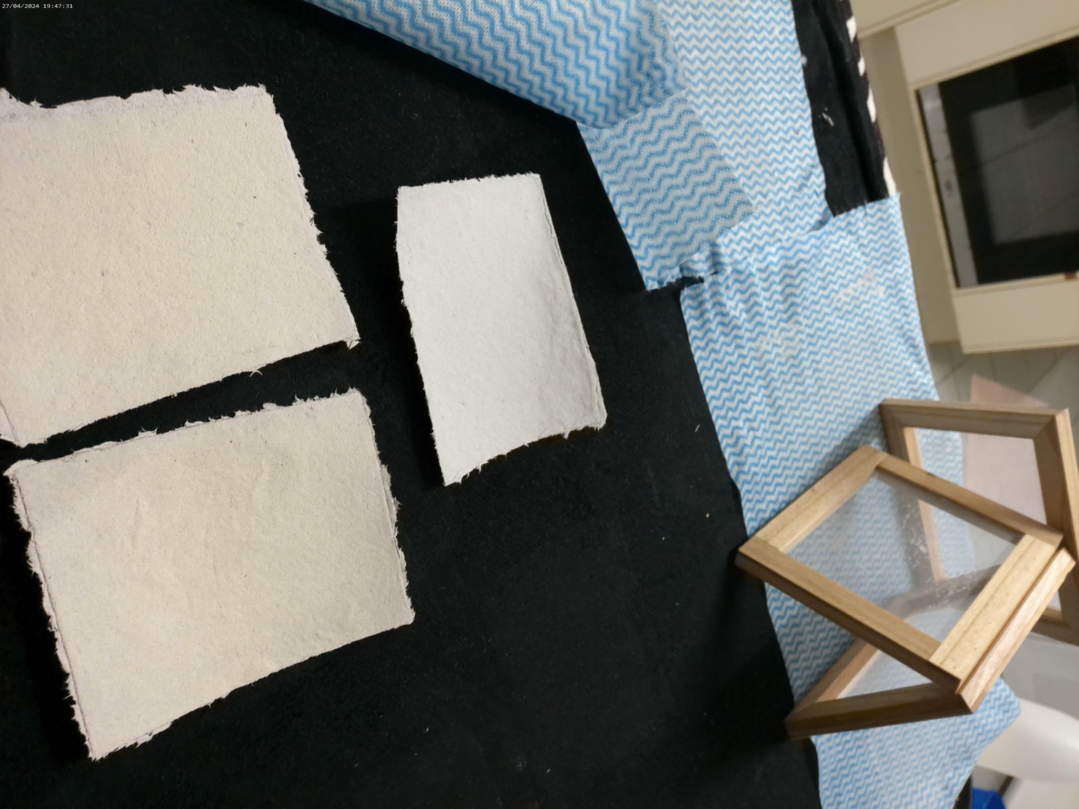 PAPER MAKING CLASS. - image 2 - student project
