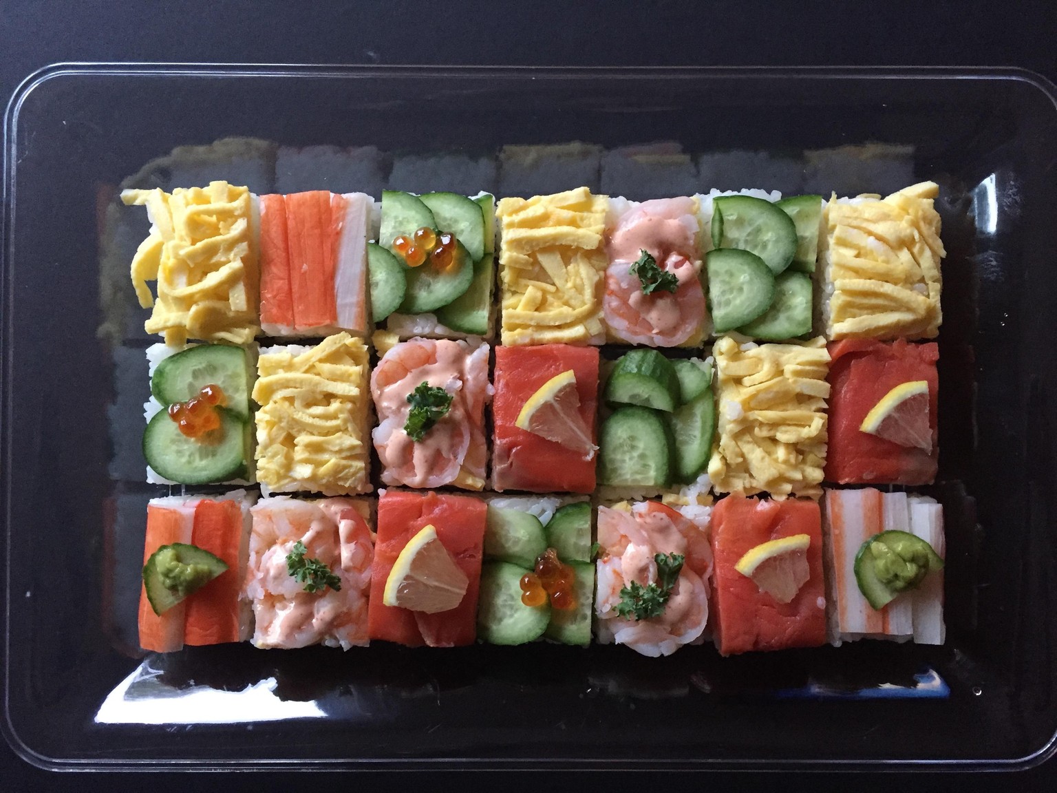 Making SUSHI with molding technique - image 3 - student project