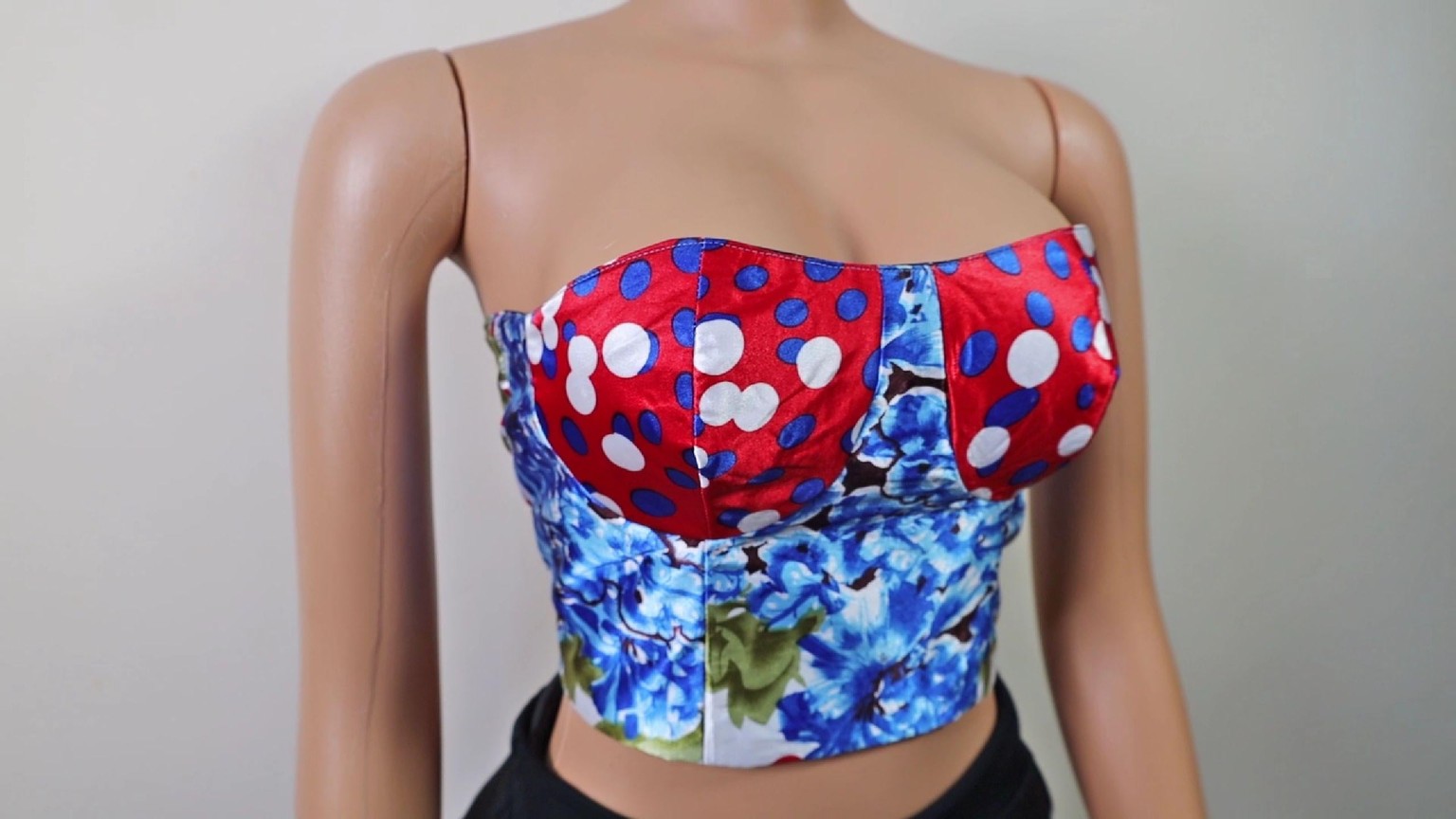 Stylish Corset - image 1 - student project
