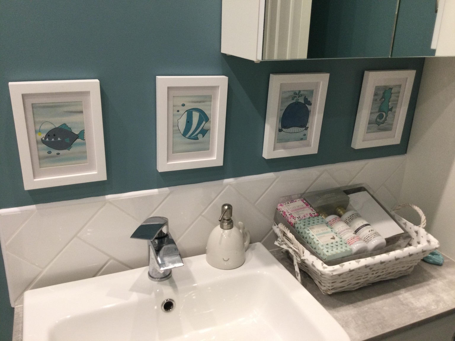 Whimsical Fish - image 1 - student project