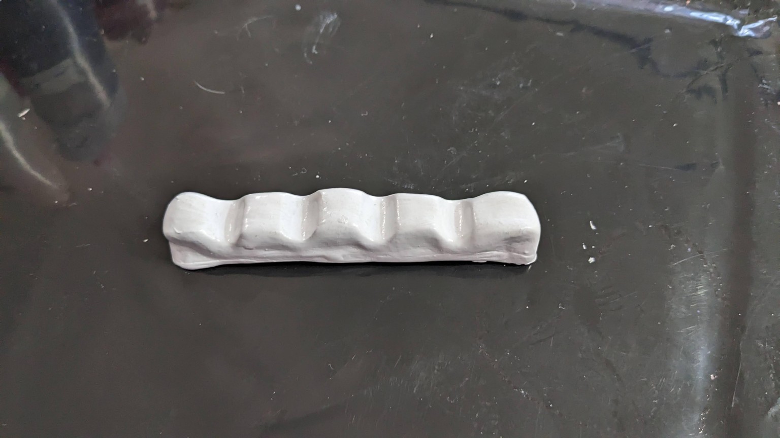 Clay palette with brush holder - image 3 - student project