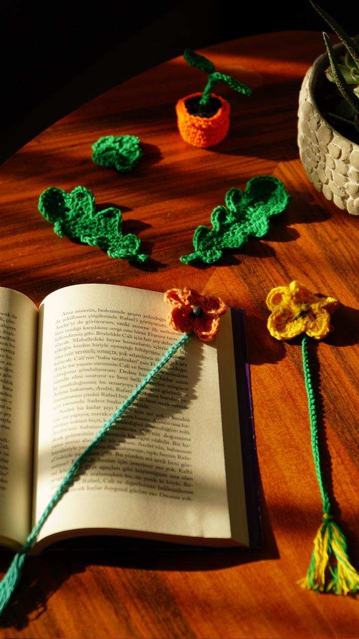 flower bookmarks - image 1 - student project