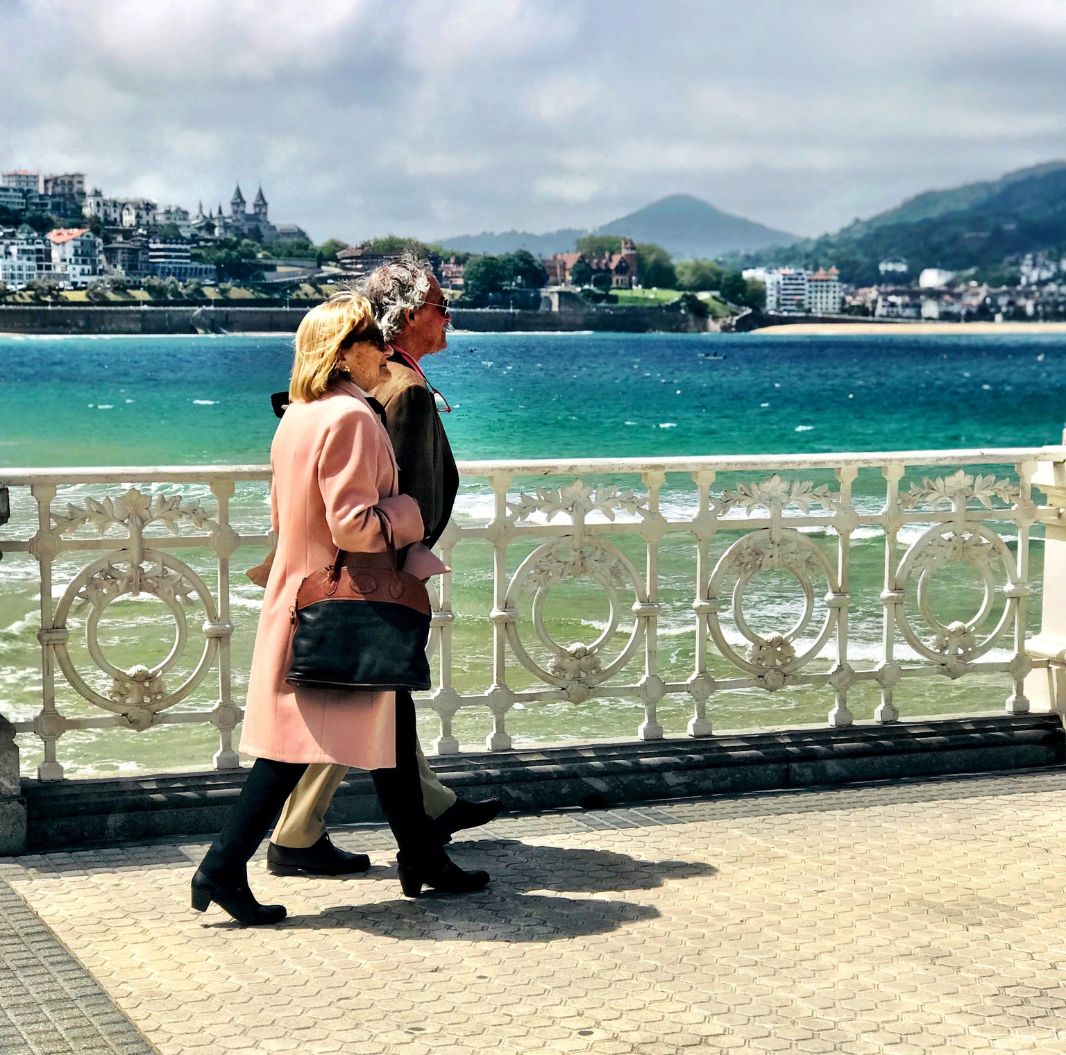 San Sebastian Spain Street fashion photography - image 5 - student project