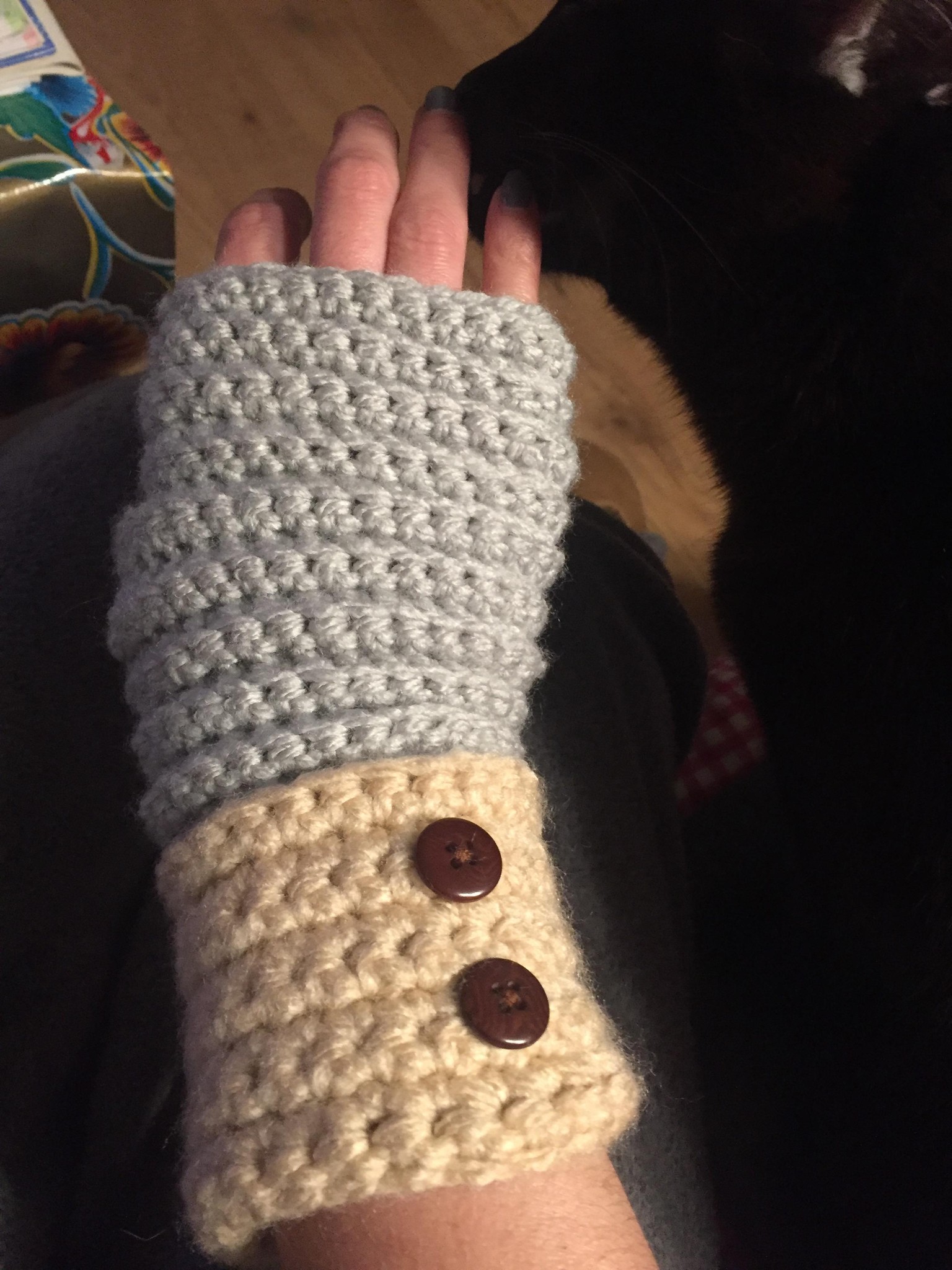 Mittens for kittens - image 1 - student project
