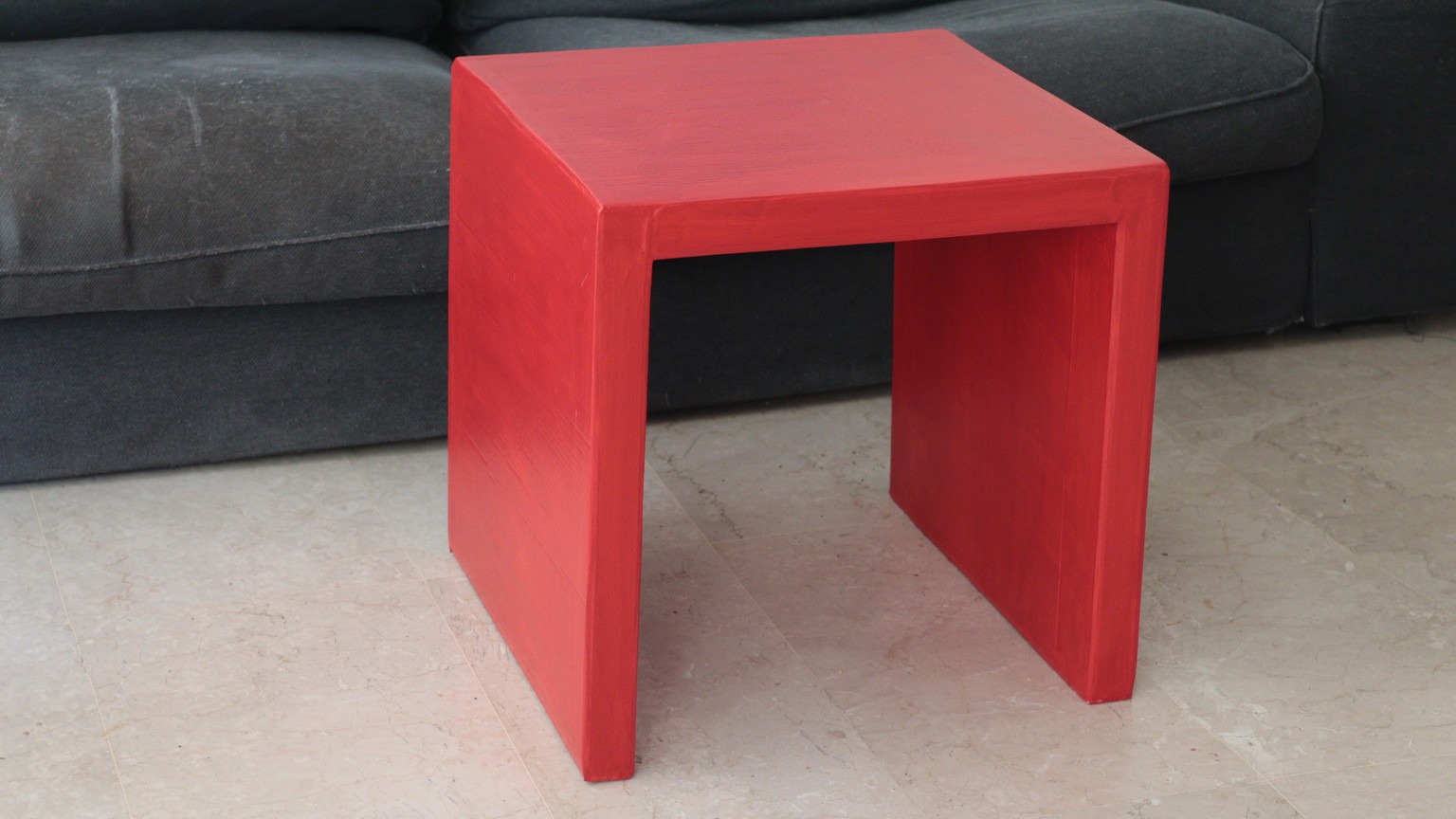 Coffee table made from cardboard - image 2 - student project