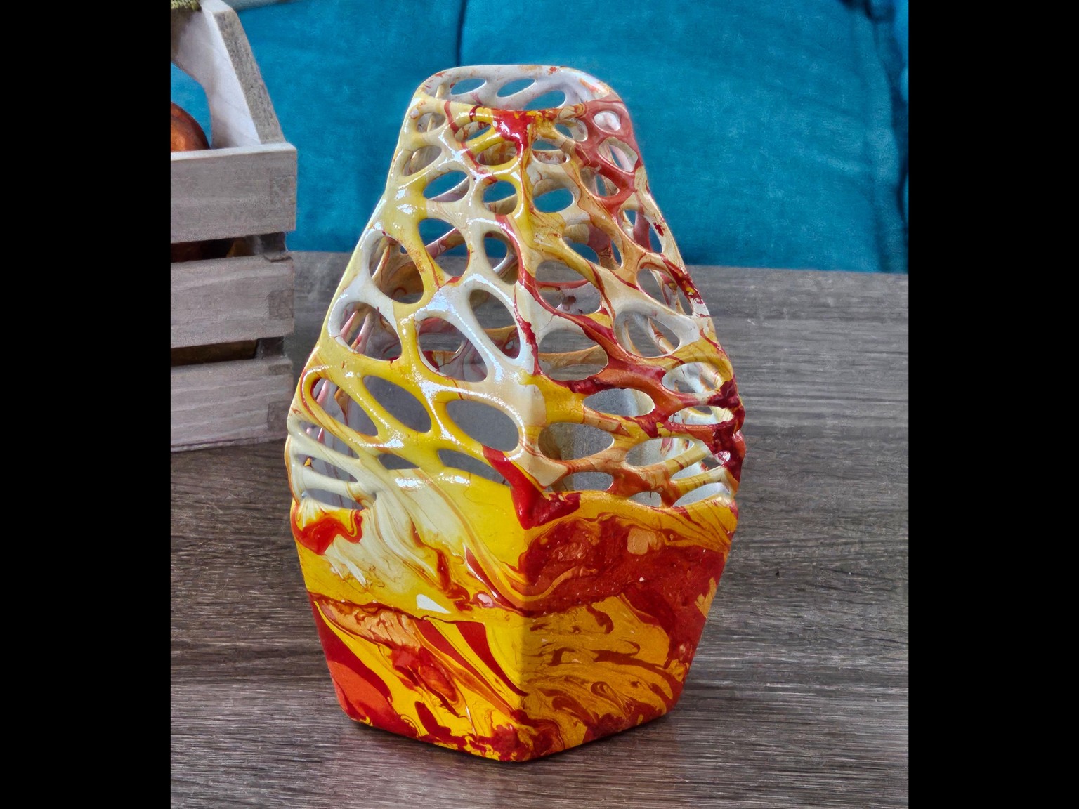 Vase 02 - image 1 - student project