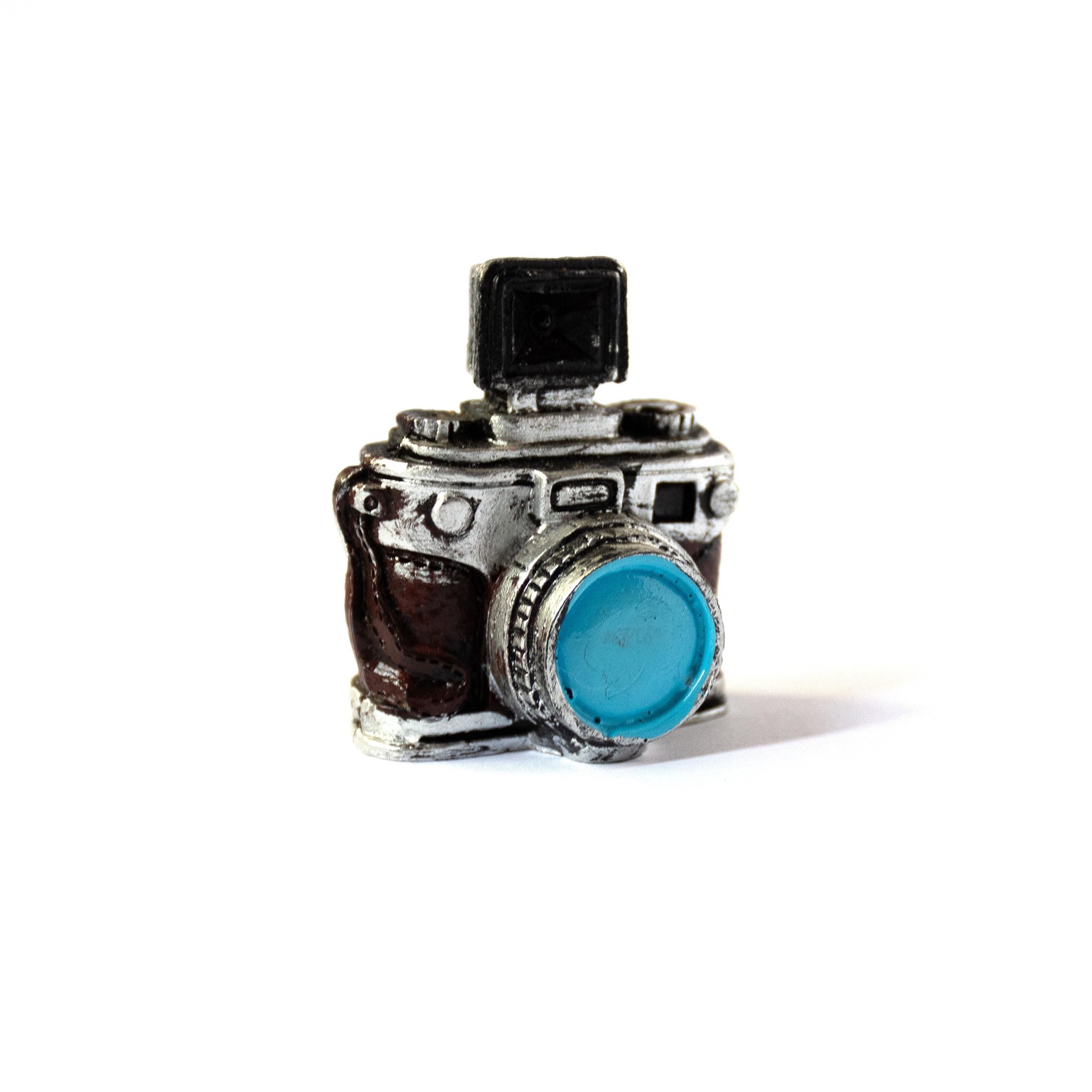 Product photography with white background - image 1 - student project