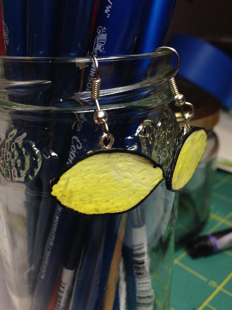 Paper Earrings - image 1 - student project