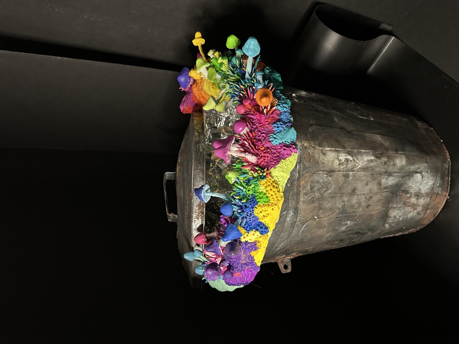 Mushroom Trashcan Light Sculpture - image 1 - student project