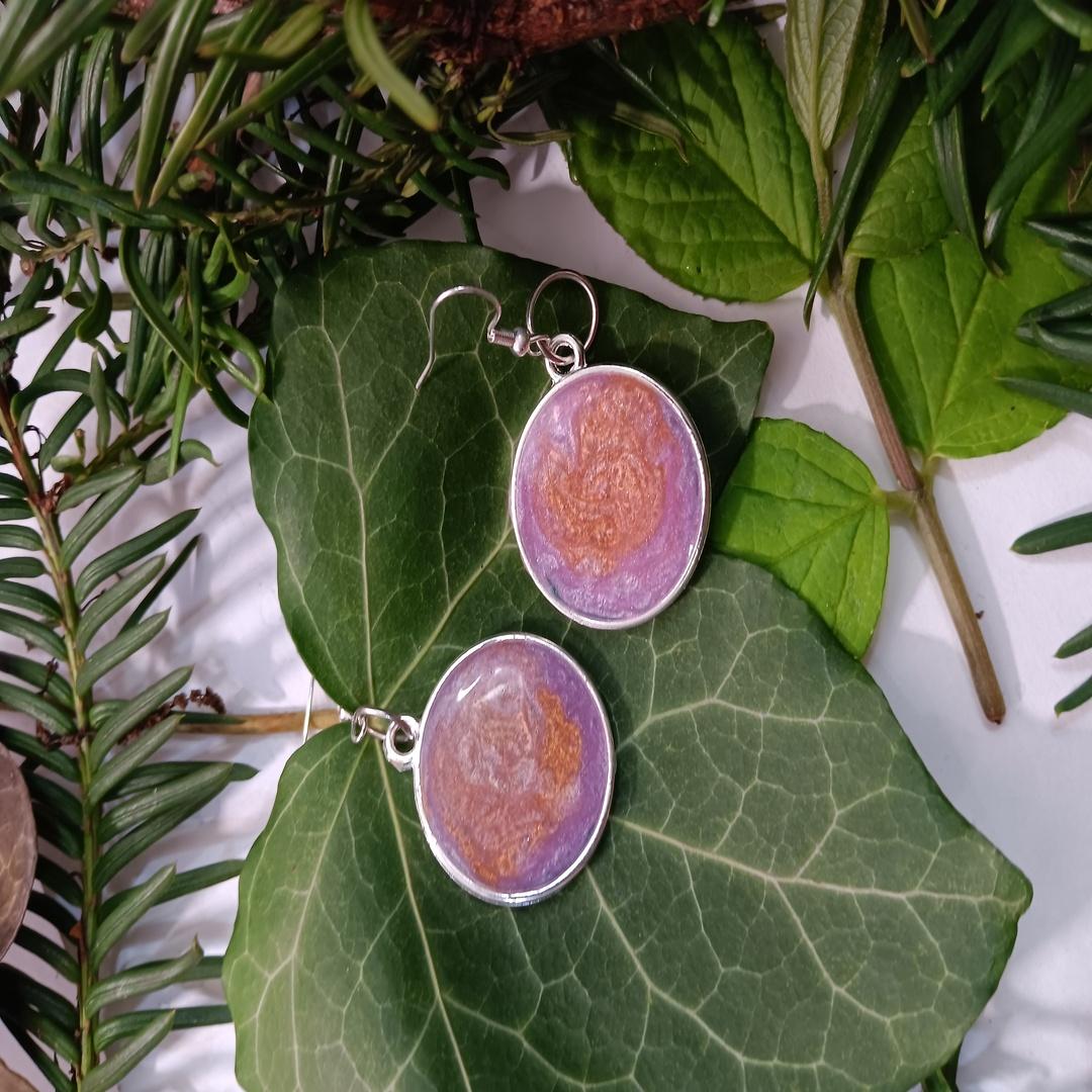 Fashionable earrings Pendant resin with bezels - image 4 - student project