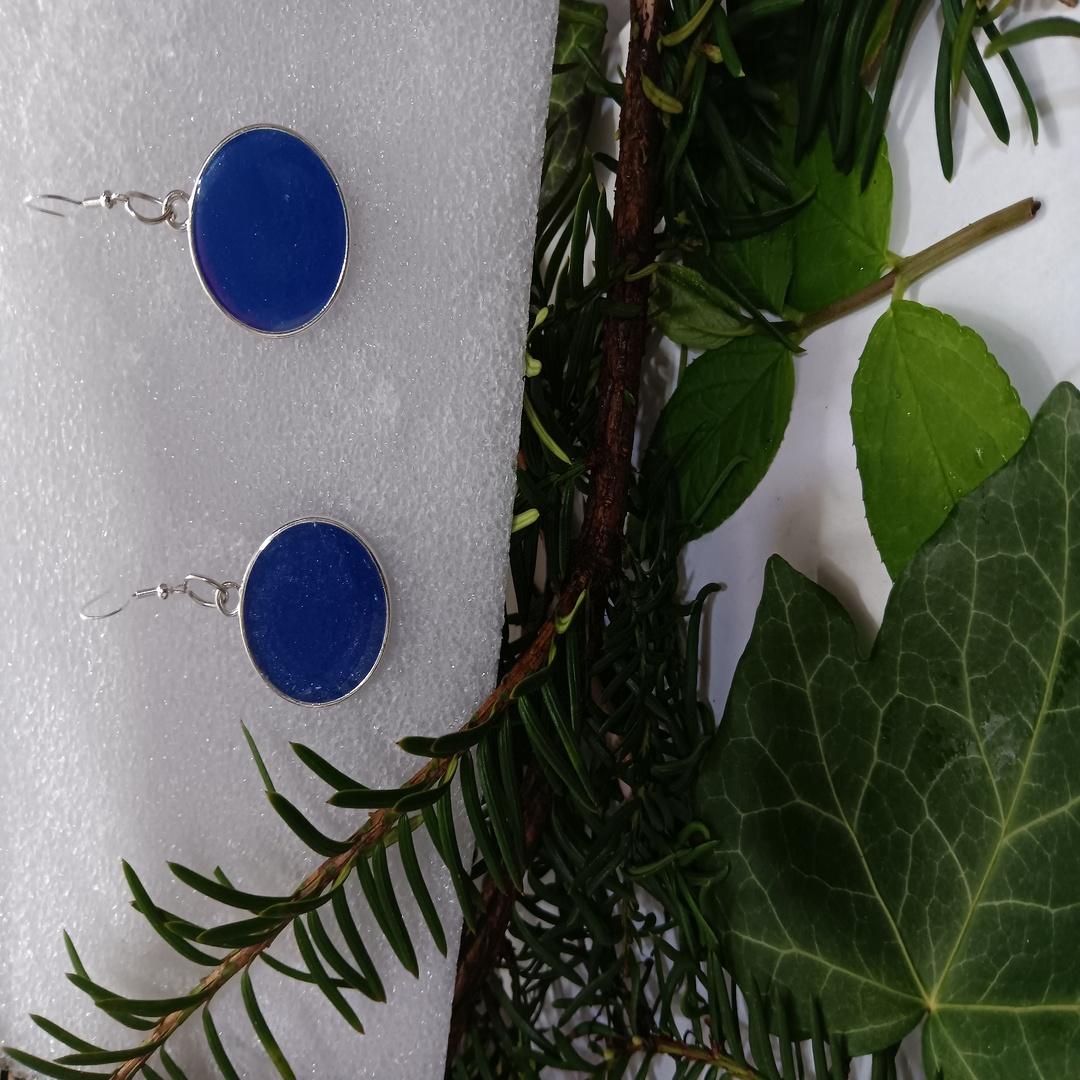 Fashionable earrings Pendant resin with bezels - image 8 - student project