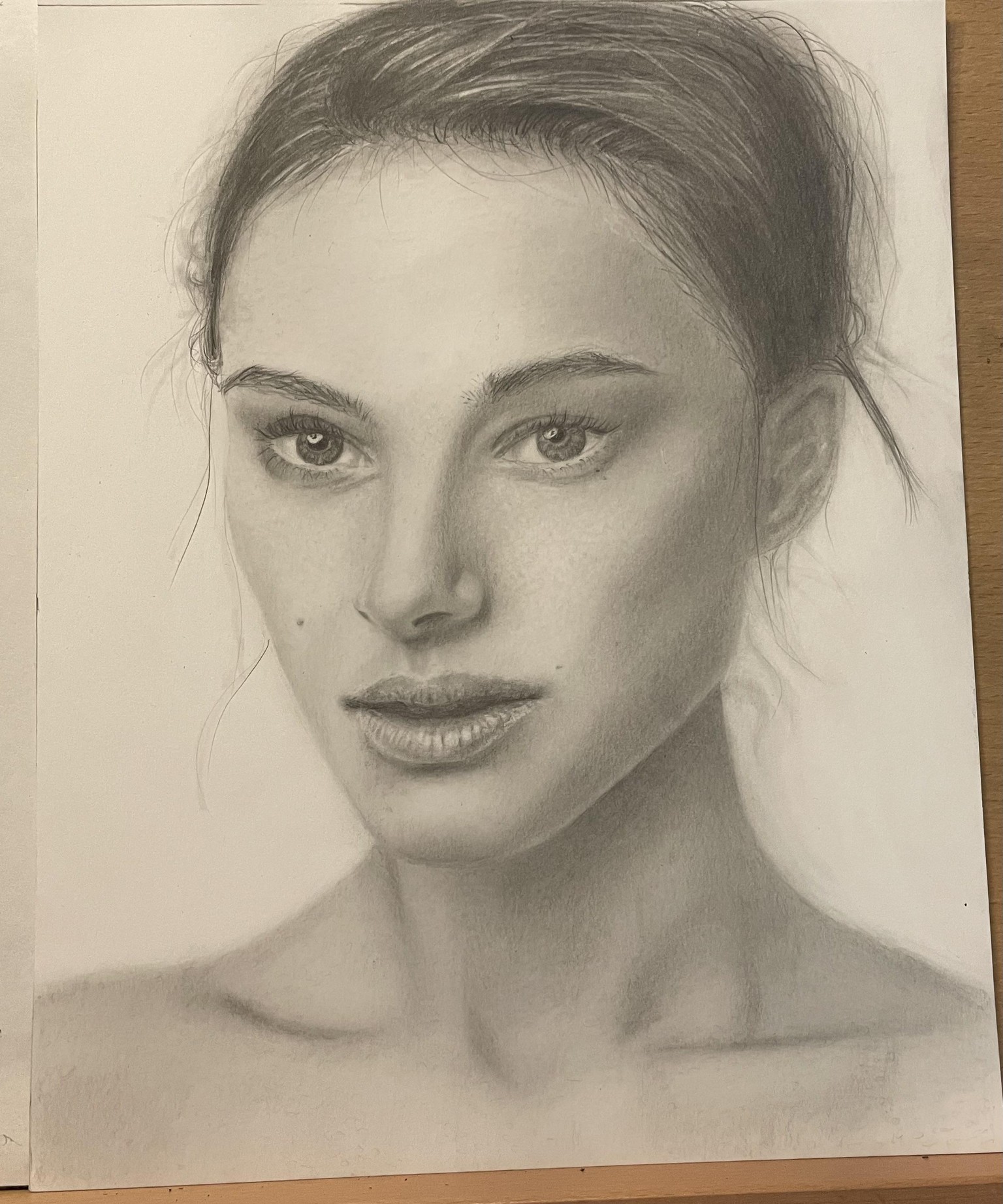Drawing a realistic portrait using graphite - image 1 - student project