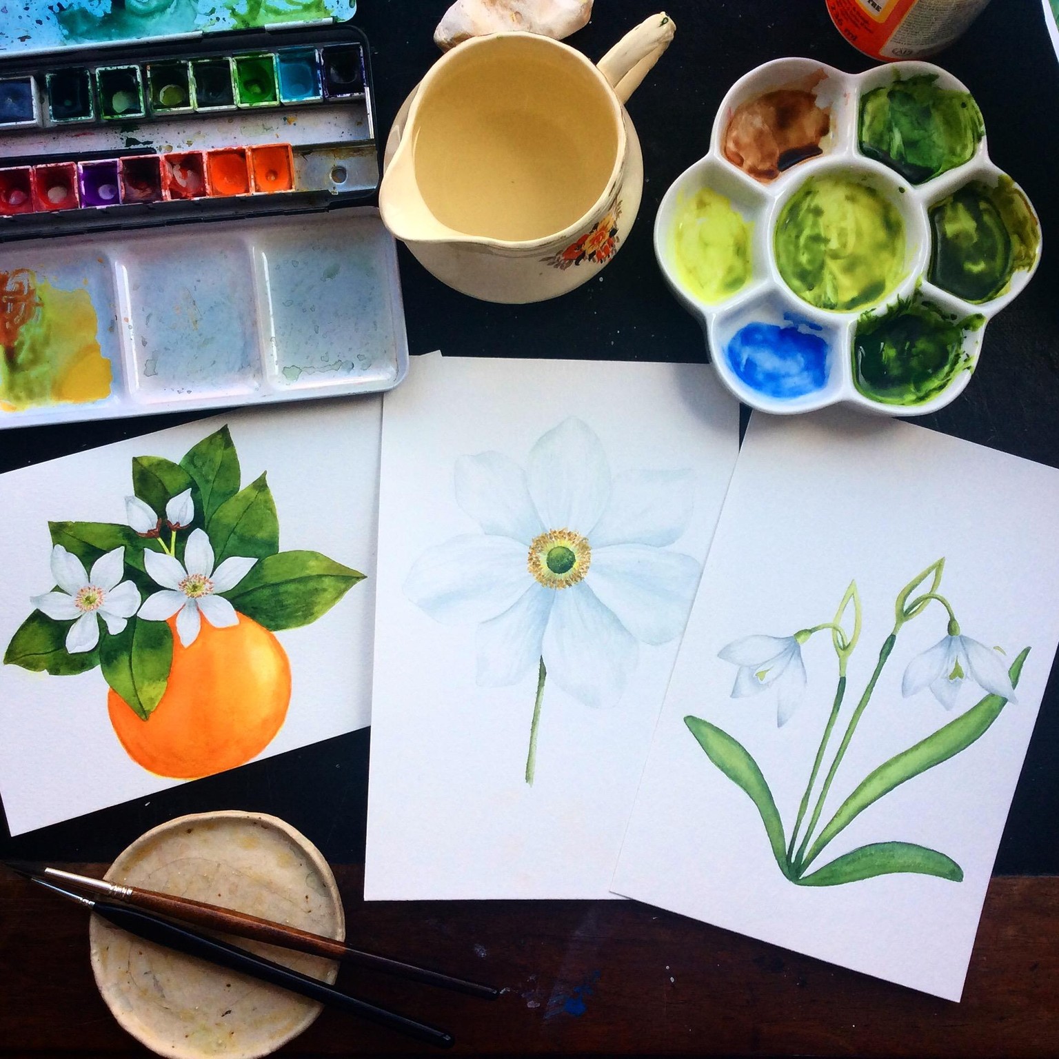 Painting white flowers - image 1 - student project
