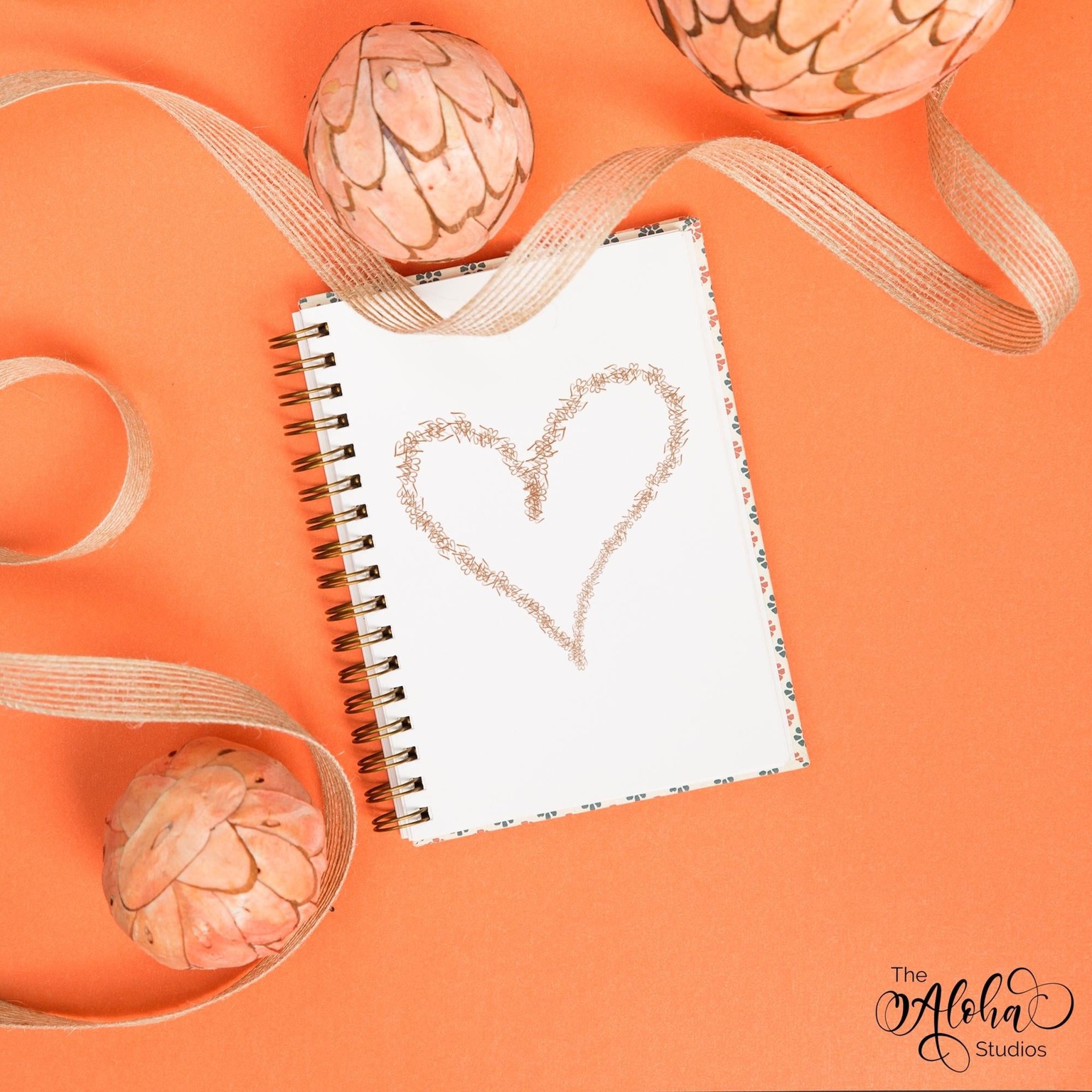 Say it with ... a flatlay - image 3 - student project