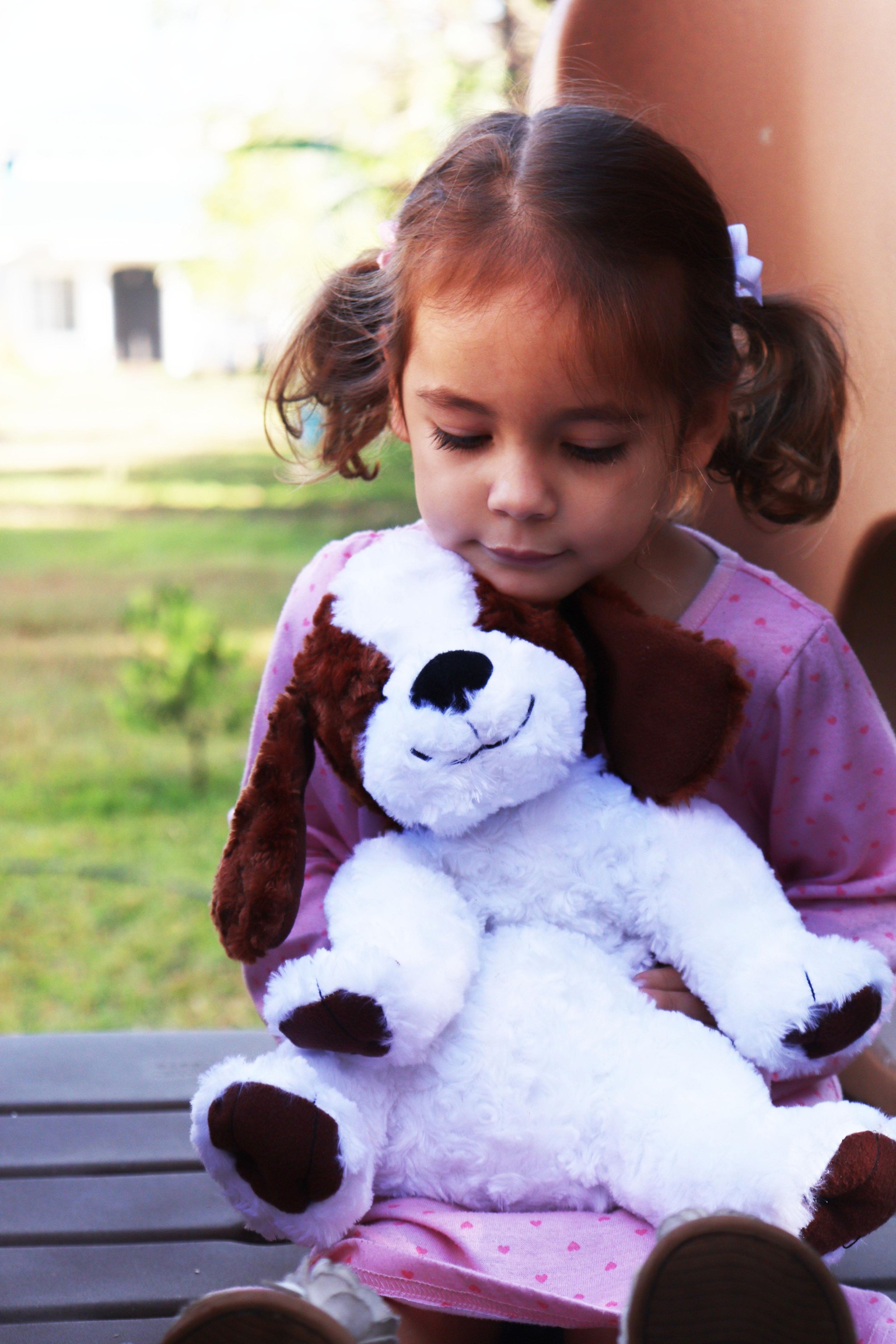 Soft light my baby and her puppy - image 1 - student project
