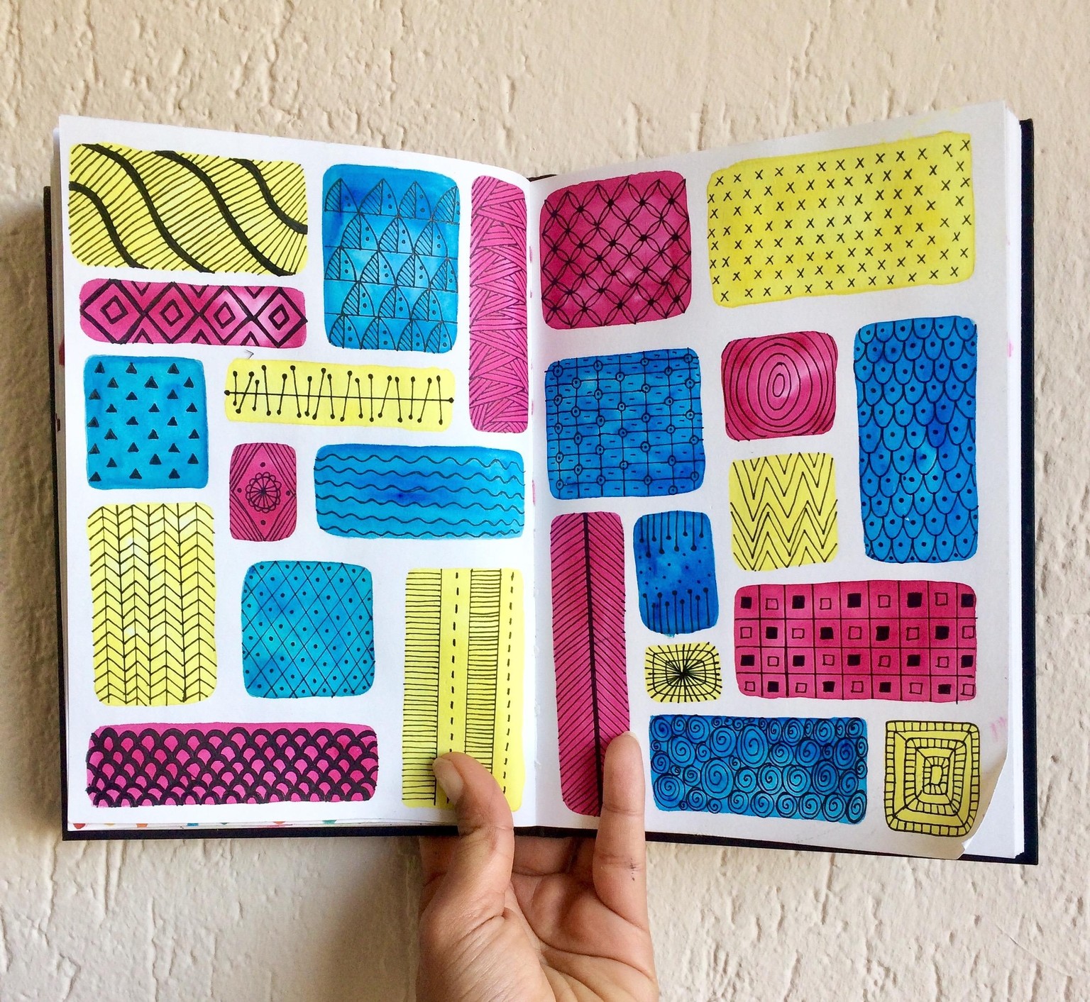Series - shapes and objects - image 1 - student project