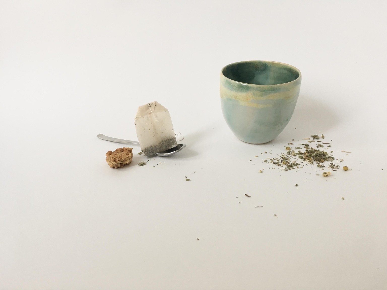 Product Photography Ceramic Mug - image 4 - student project