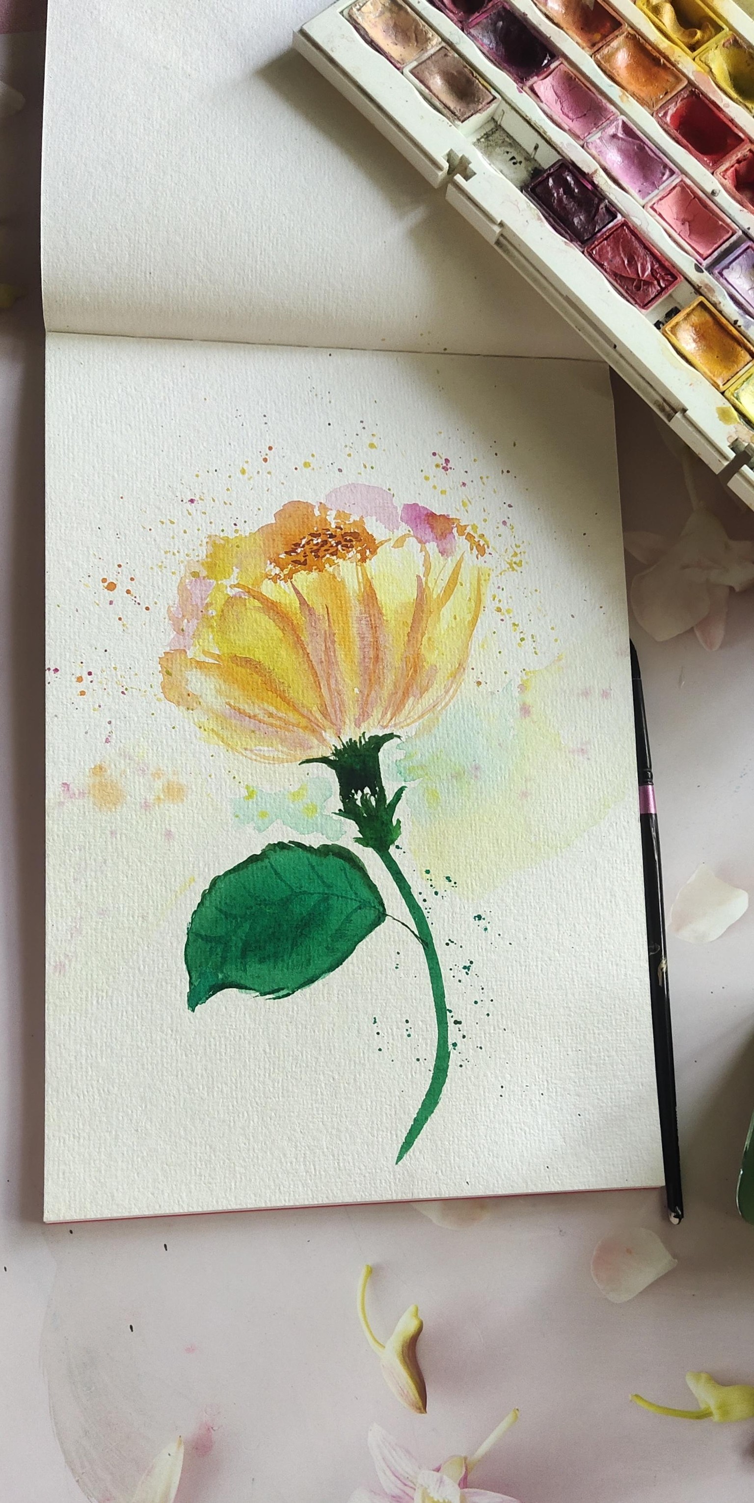 Tropical flower - image 1 - student project