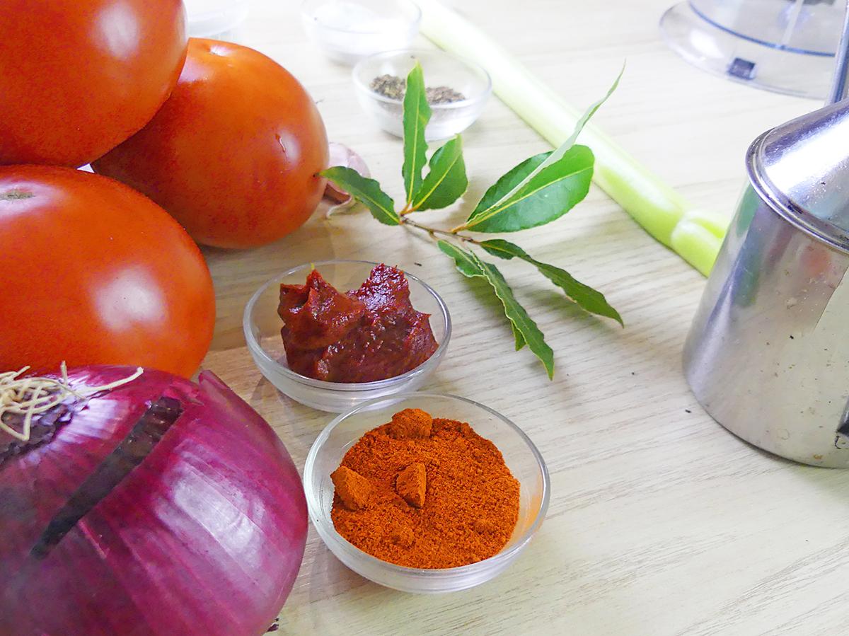 Vegan Meatballs with Fresh Tomato Sauce - image 2 - student project