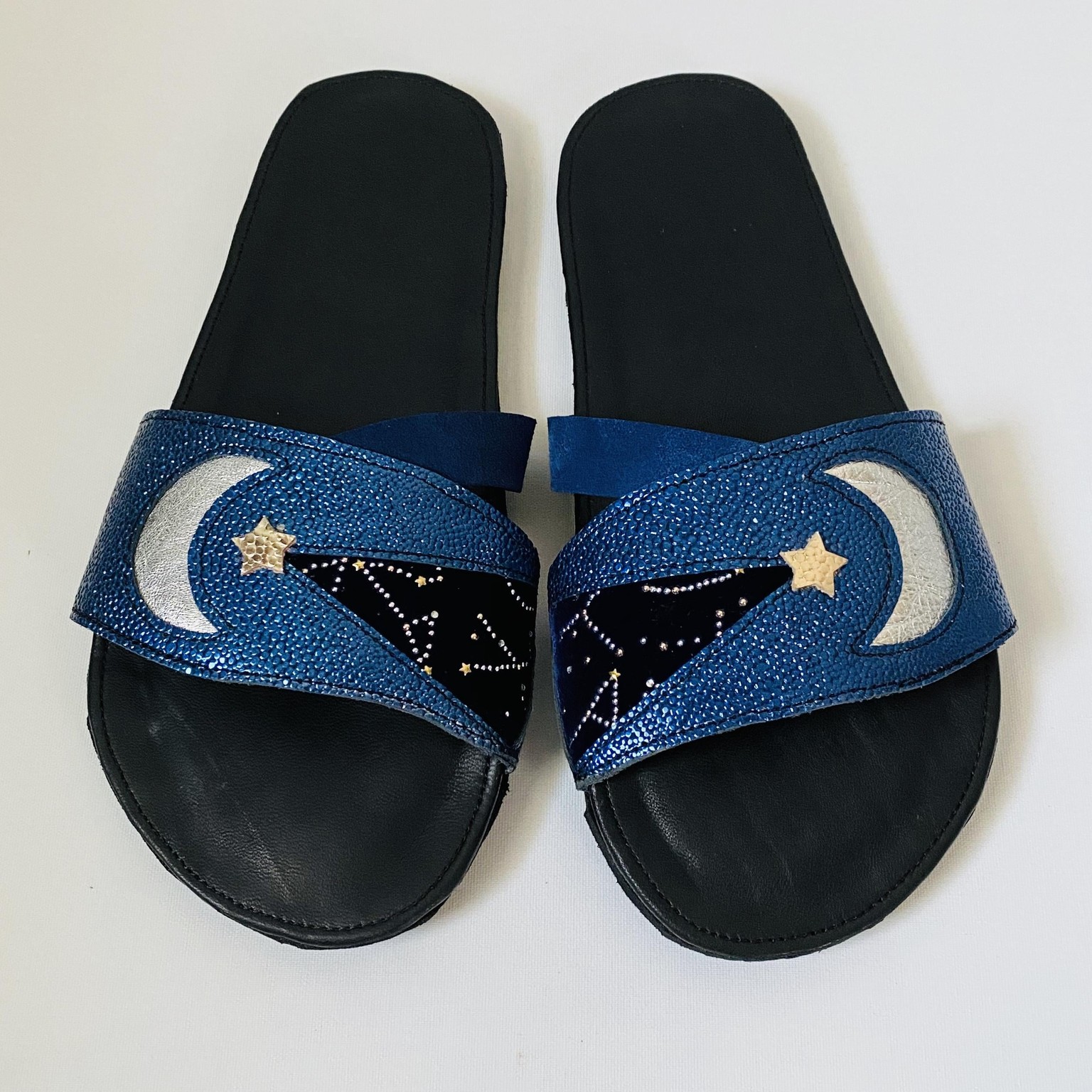 Deco Moon Slides - image 2 - student project