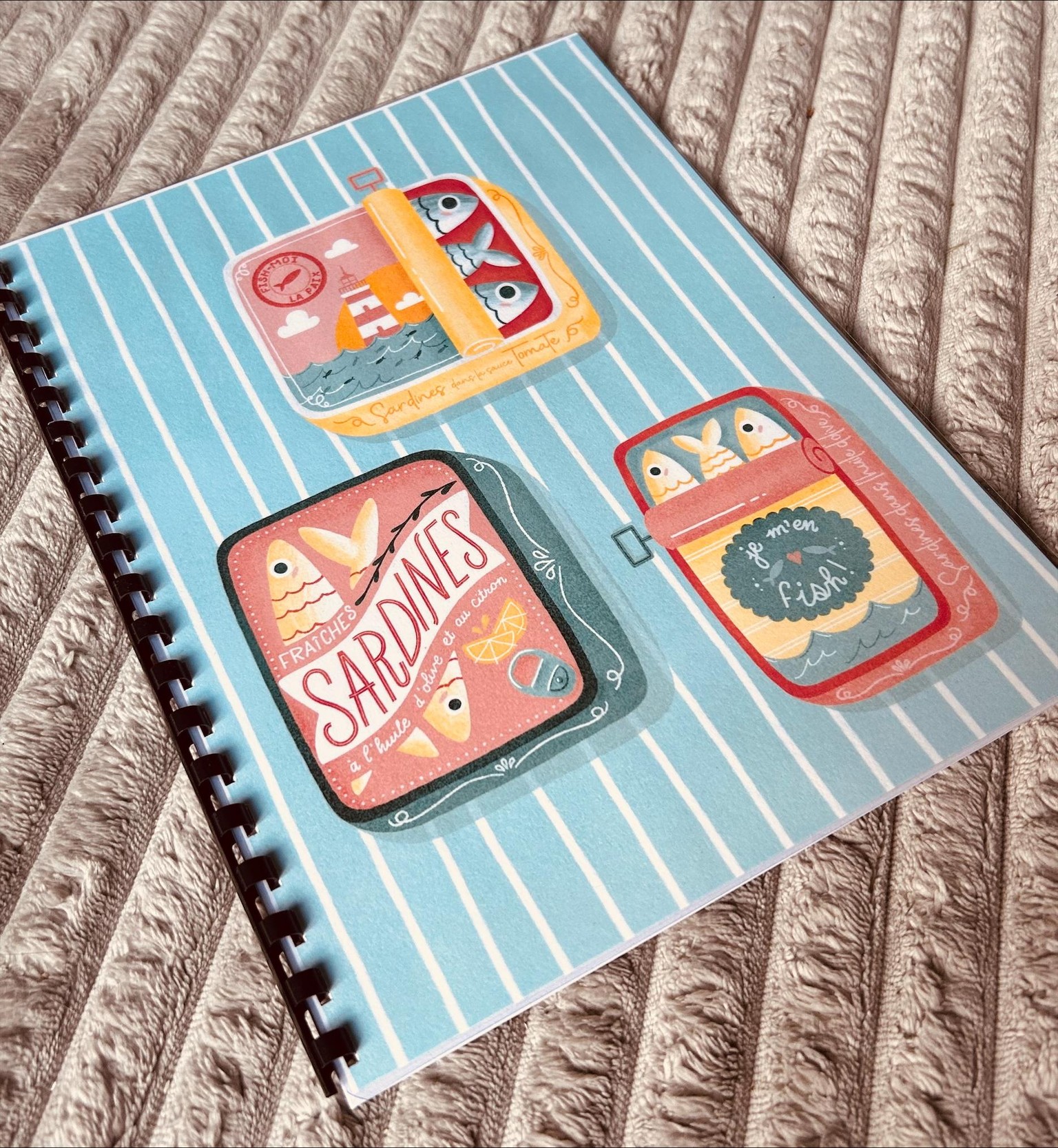 Vintage sardine tins - image 2 - student project