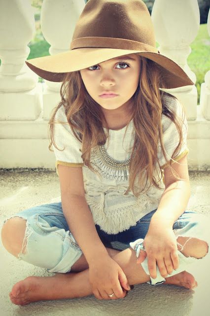 Girl with a hat - image 3 - student project