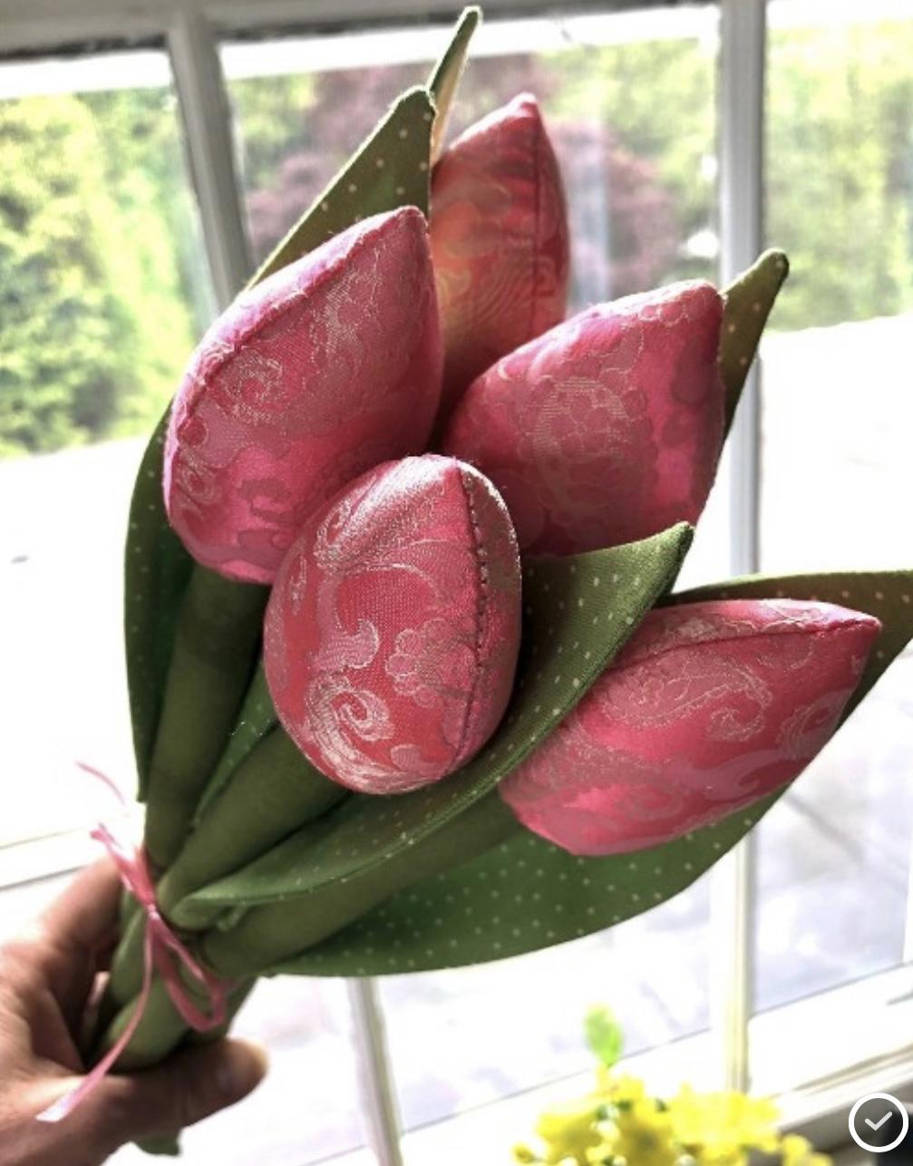 Different kind of Tulip Bouquets - image 5 - student project