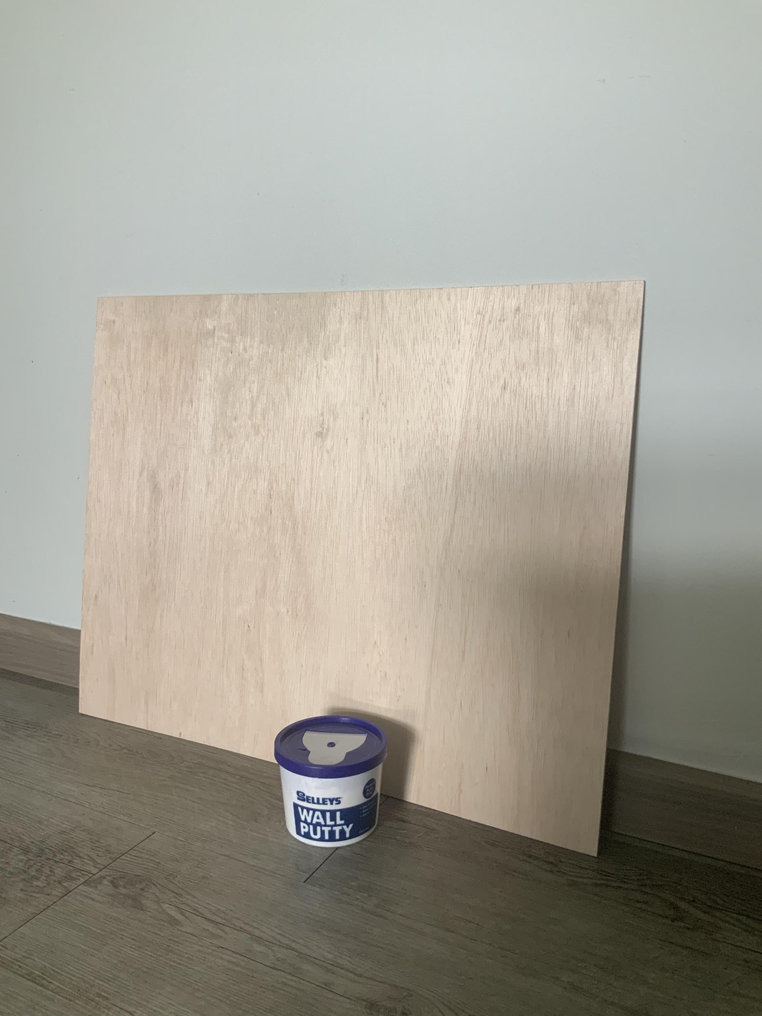 Acrylic putty board - image 1 - student project