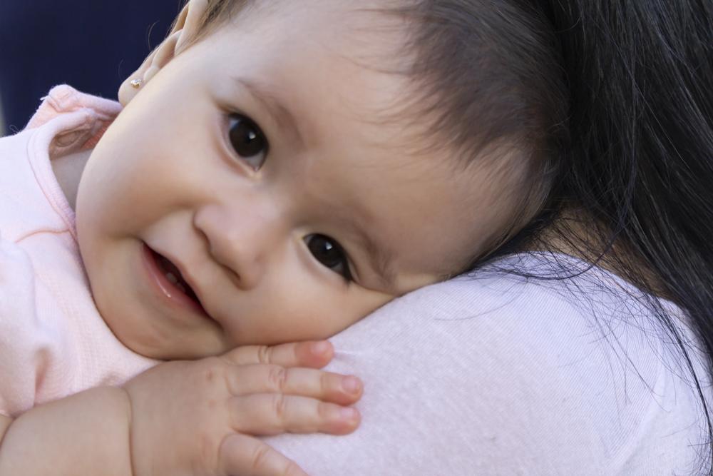 Baby Girl outdoor portrait - image 1 - student project