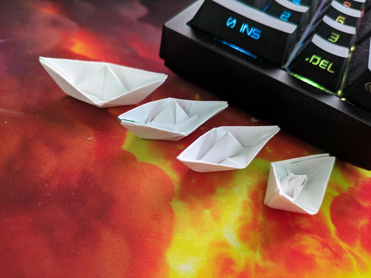 Tiny boats - image 1 - student project