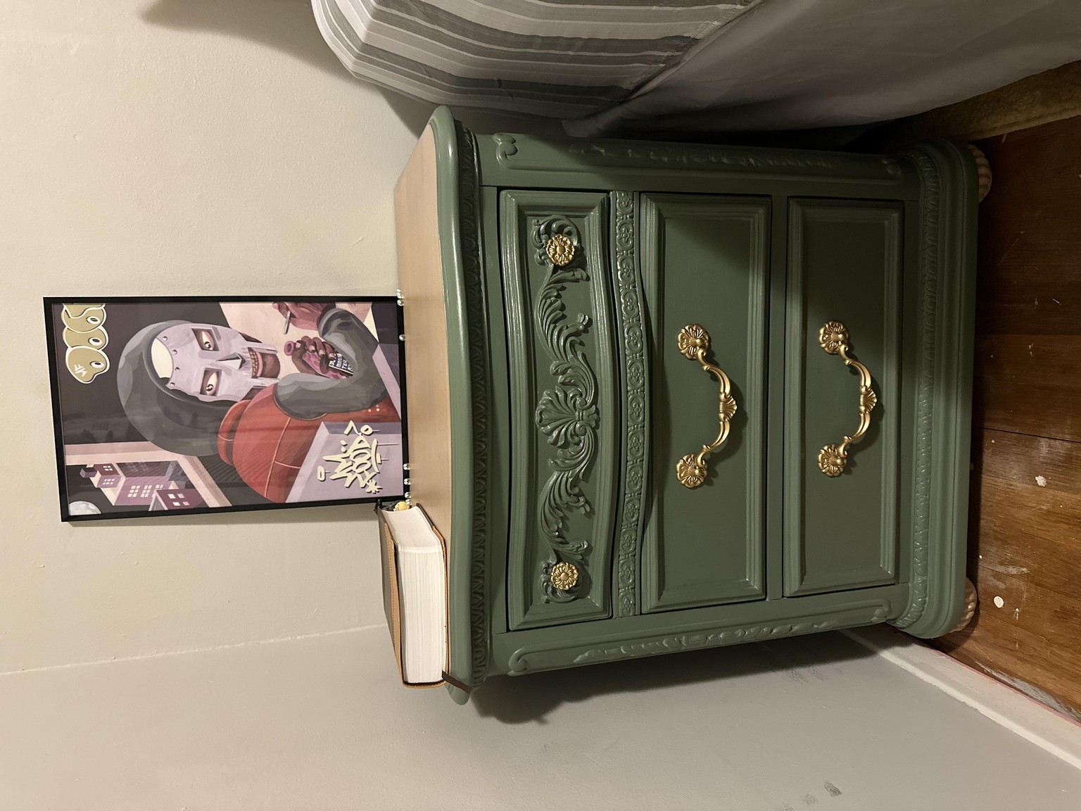 Refurbished old bedroom dressers - image 5 - student project