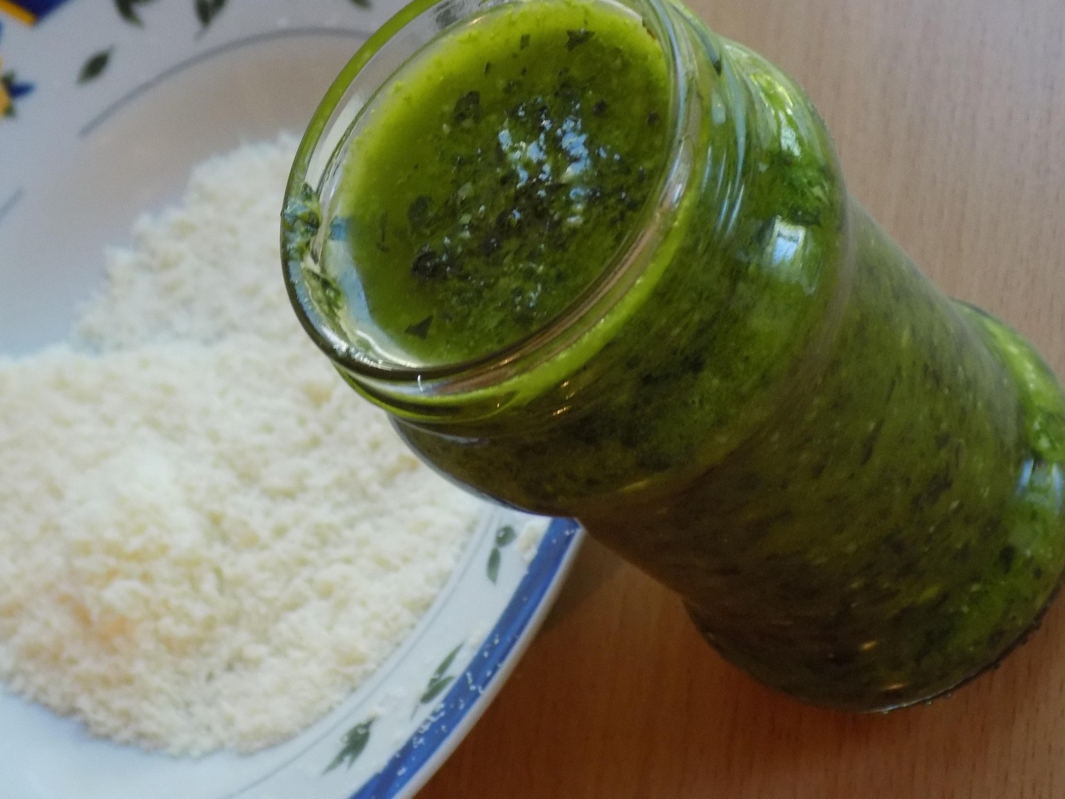 My Elena&Mamma Isa's pesto - image 1 - student project