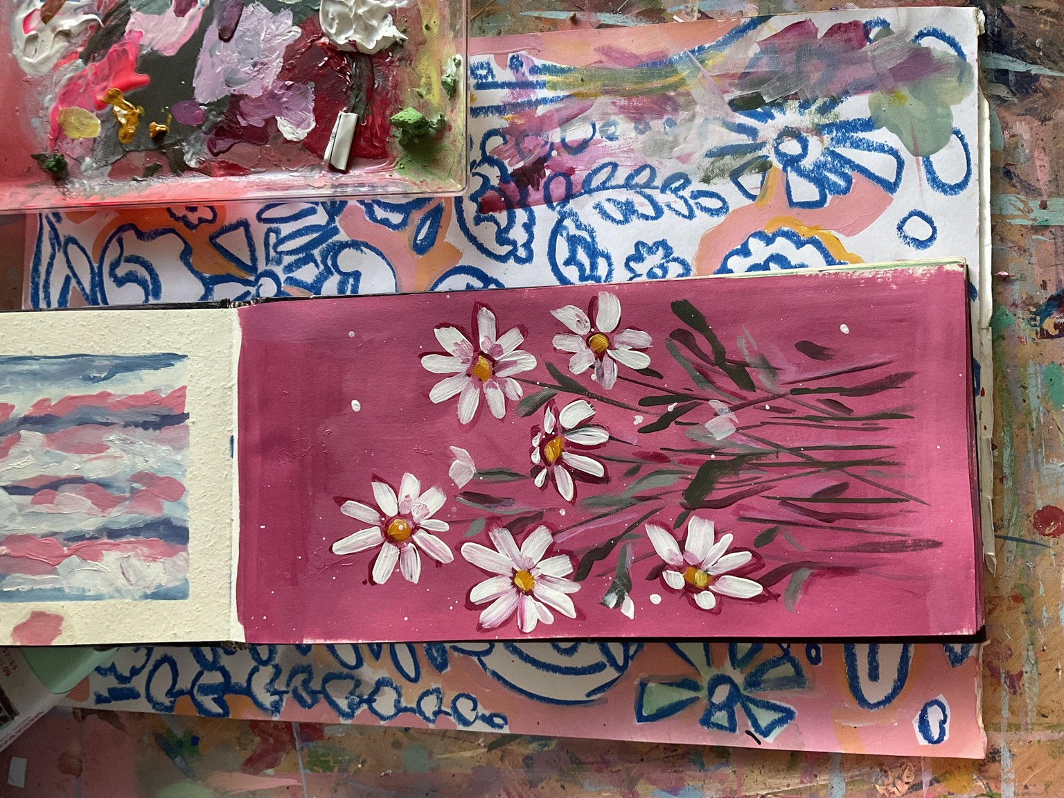 Daisy sketch book - image 1 - student project