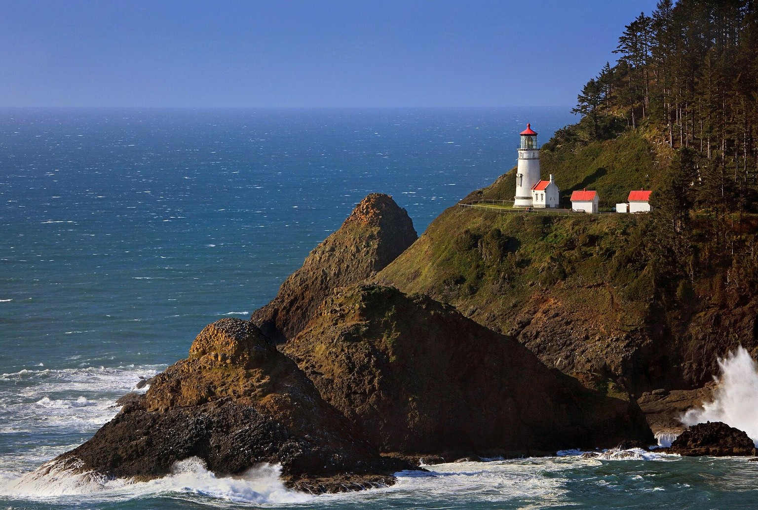 Heceta Lighthouse Oregon Coast - image 2 - student project