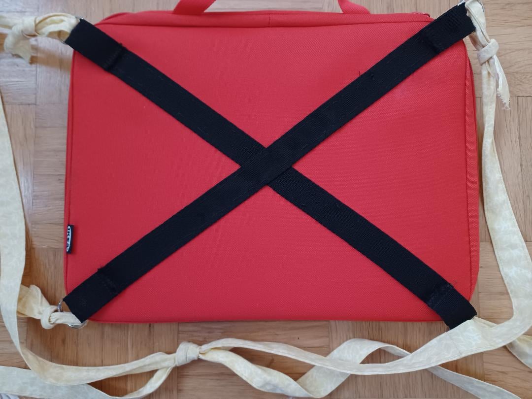 My diy body easel made from an Ikea Mala sketch box - image 1 - student project