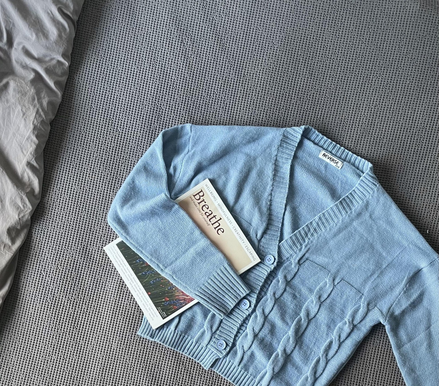 Flatlays for DEPOP - image 1 - student project