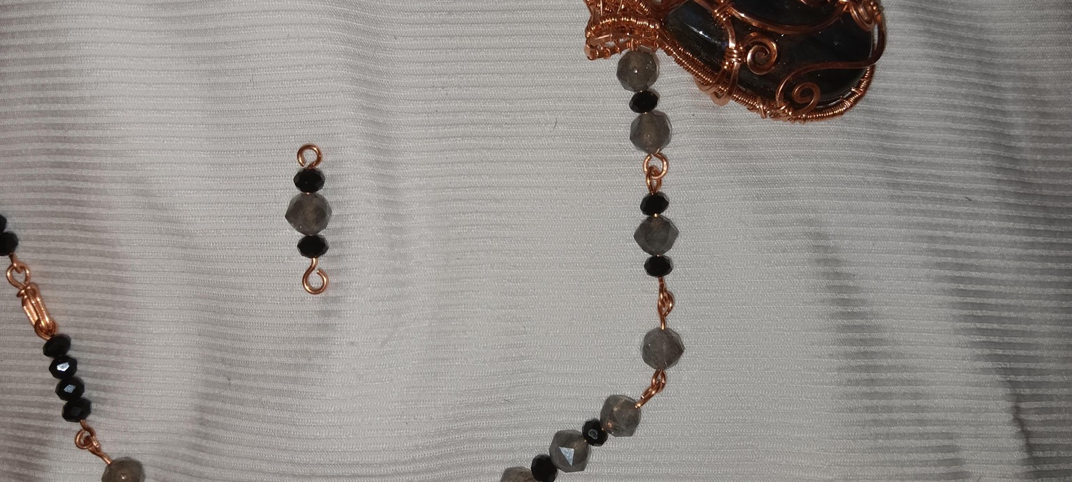 My experience making a beaded chain and pendant - image 4 - student project