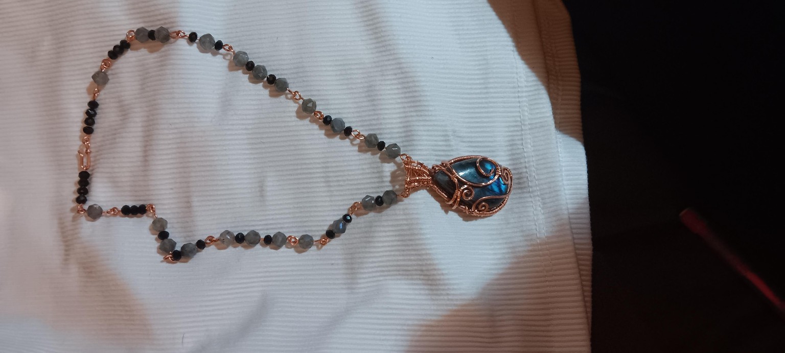 My experience making a beaded chain and pendant - image 3 - student project