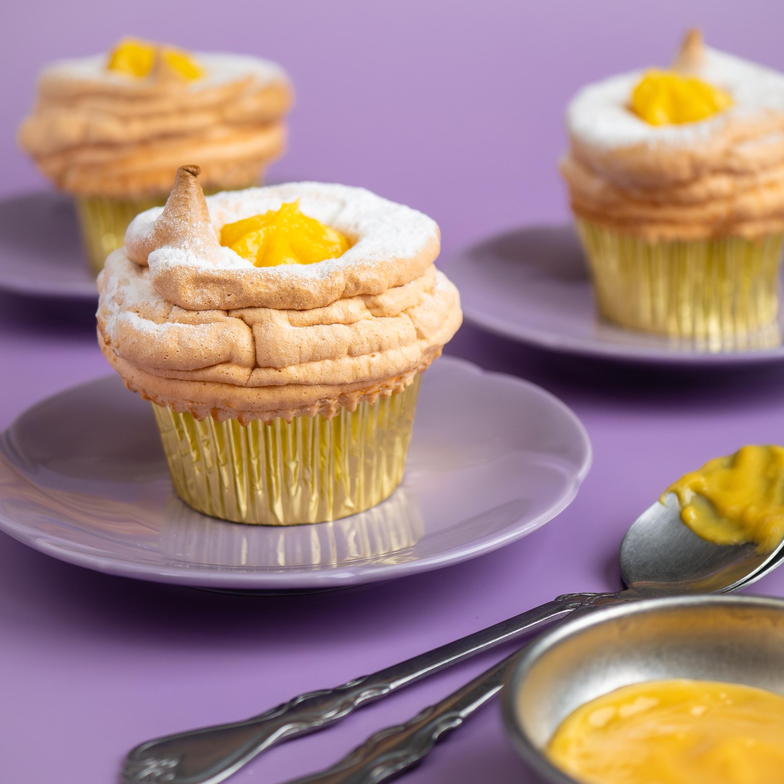 Fun and Colorful Brazo de Mercedes Cupcakes - image 1 - student project